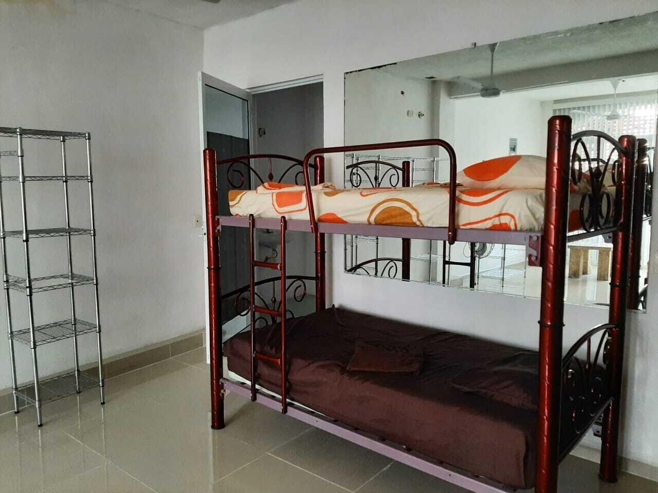 image-housing-carousel