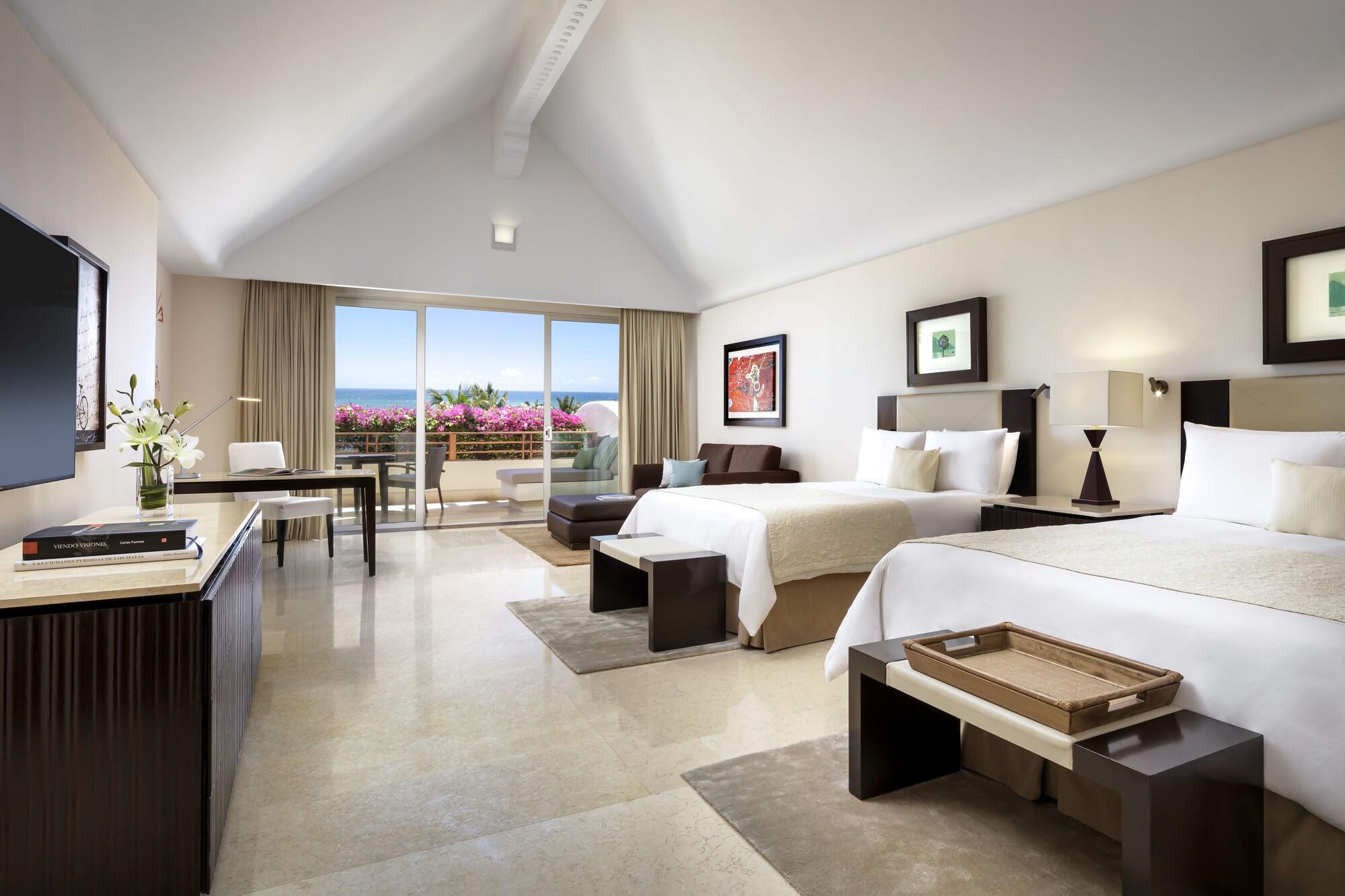Ambassador Suite Ocean View