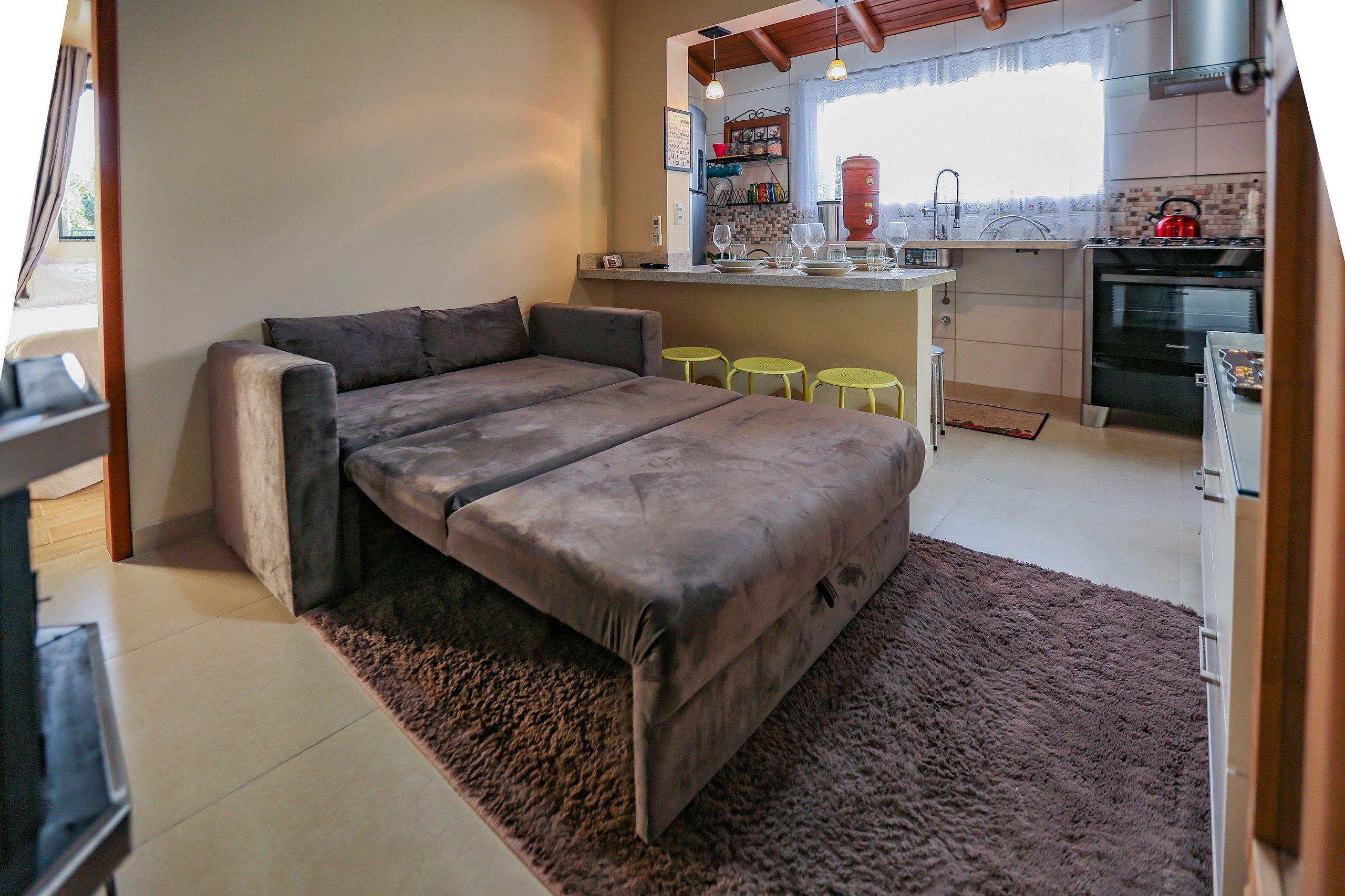 image-housing-carousel