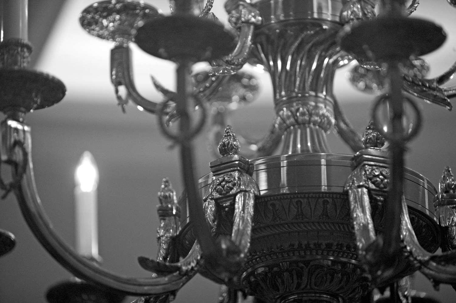 image-housing-carousel