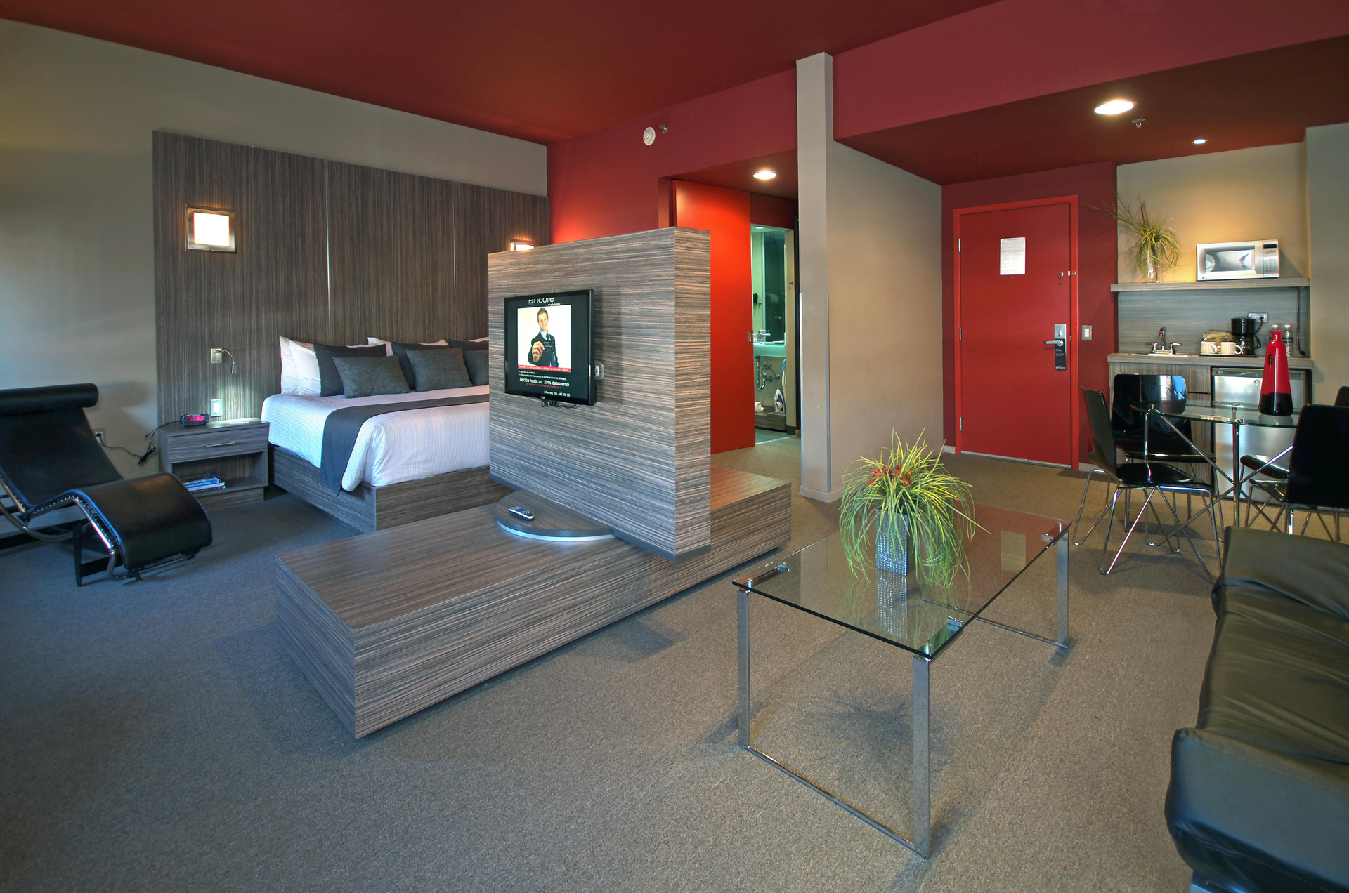 image-housing-carousel
