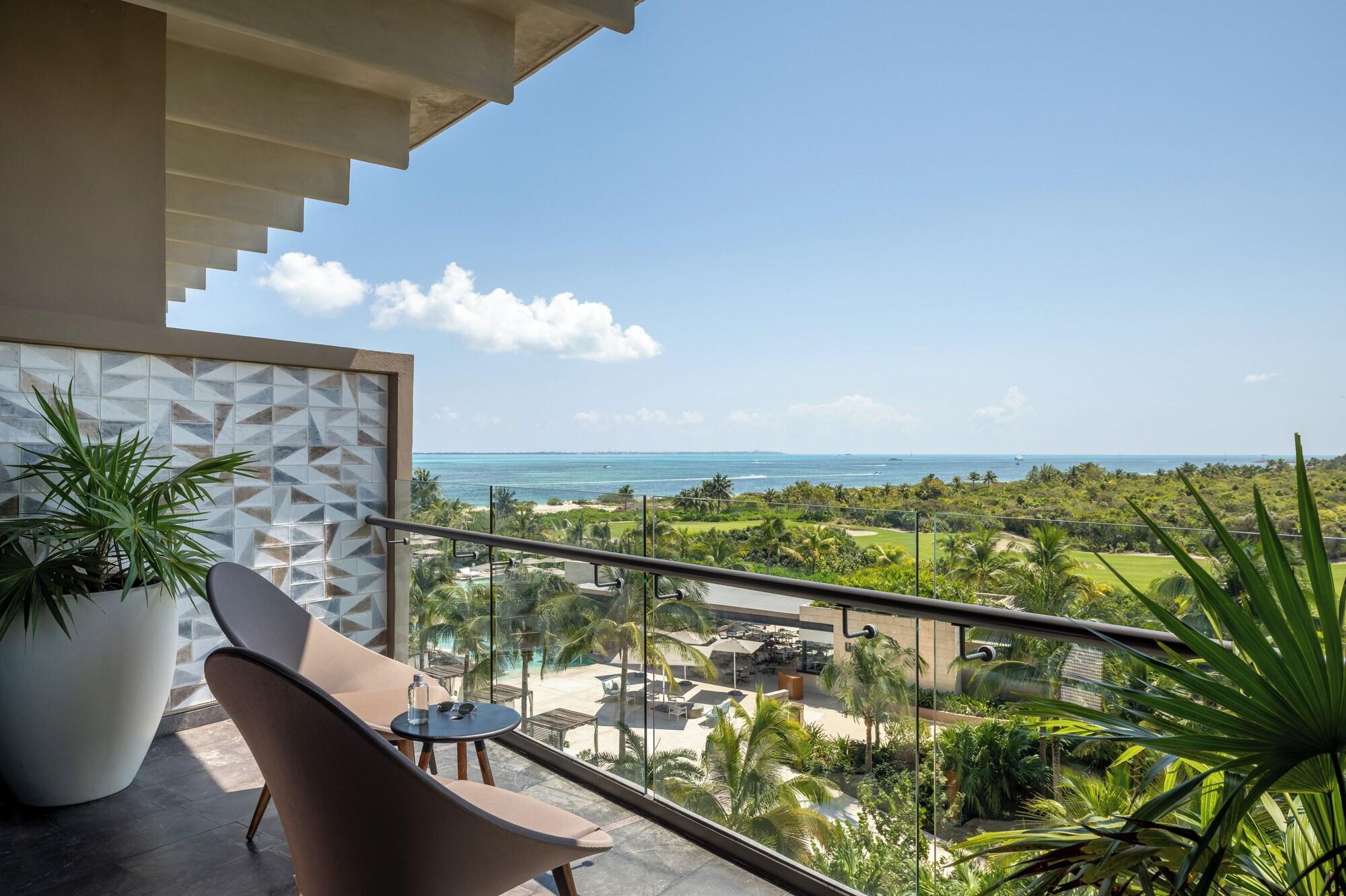 Junior Suite Ocean View - King