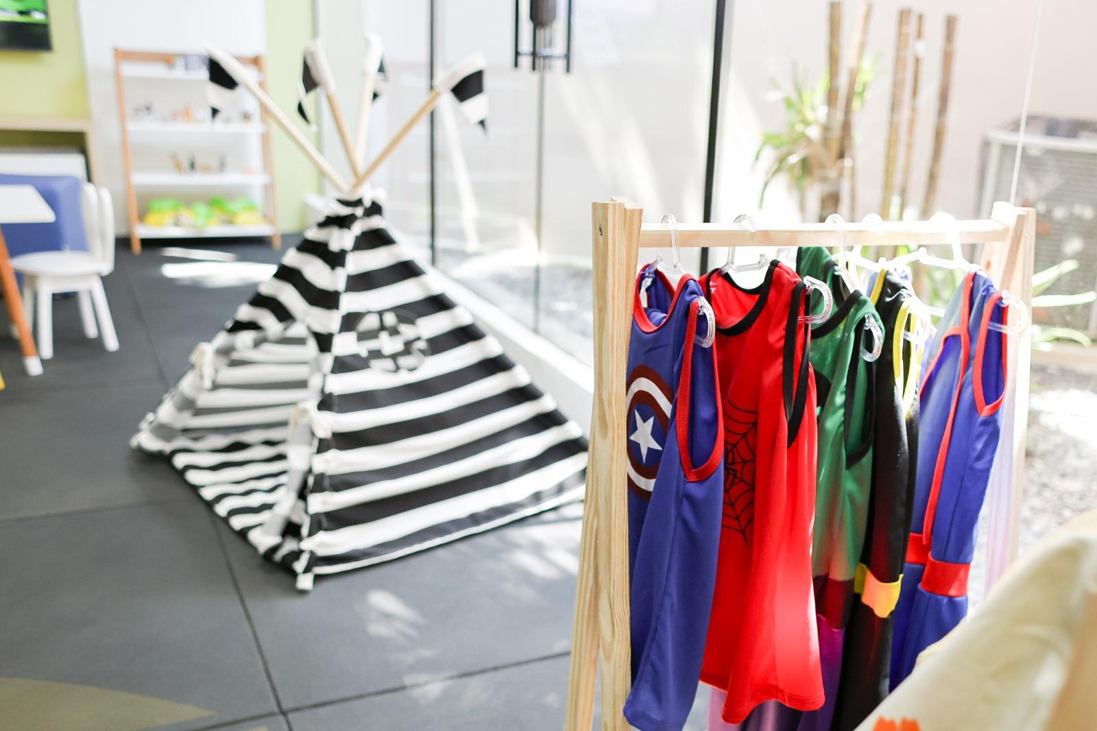 image-housing-carousel