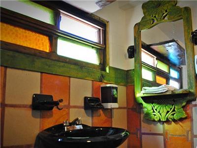 image-housing-carousel