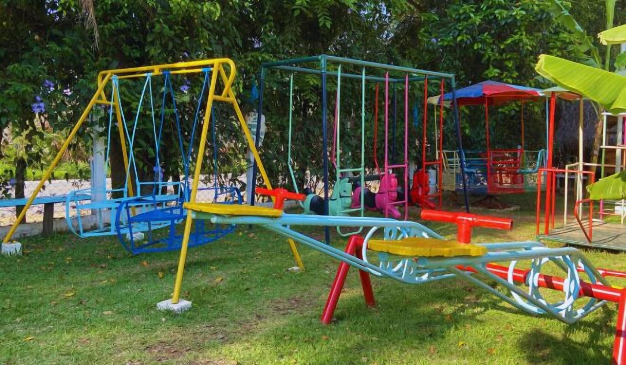 image-housing-carousel