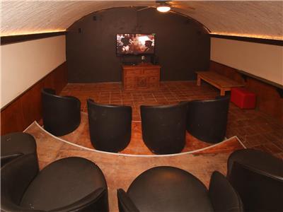 image-housing-carousel