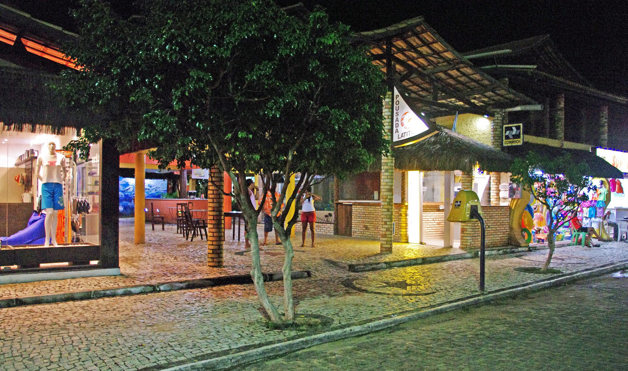 image-housing-carousel