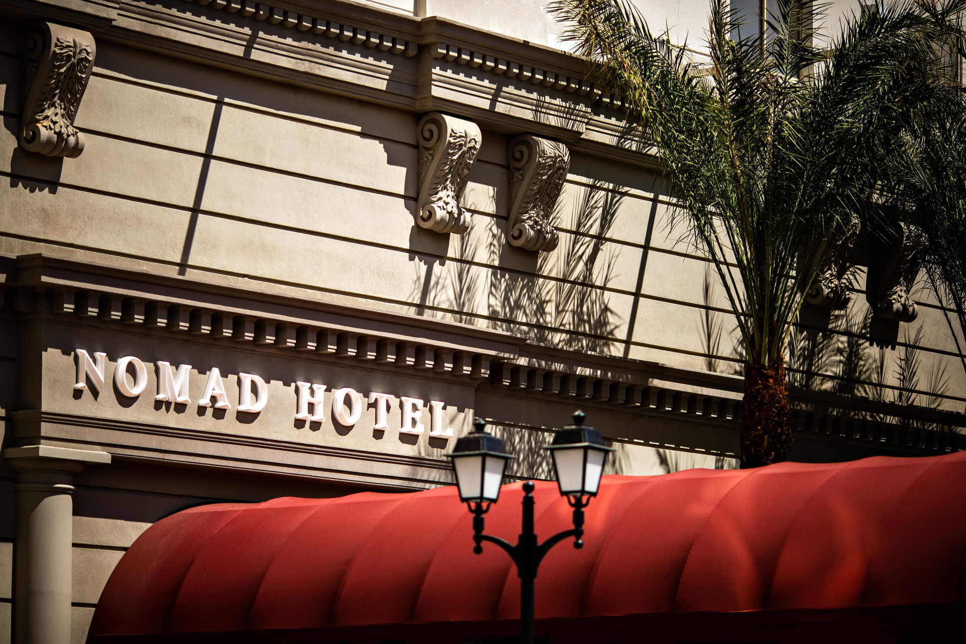 image-housing-carousel