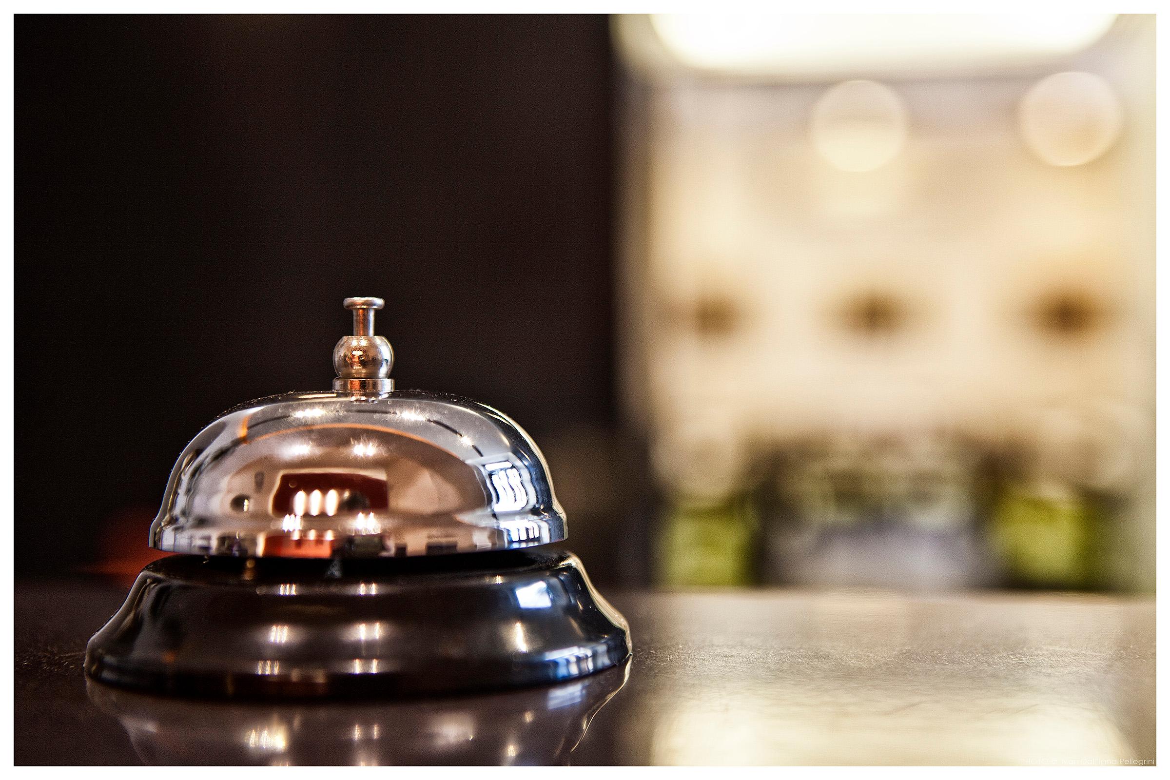 image-housing-carousel