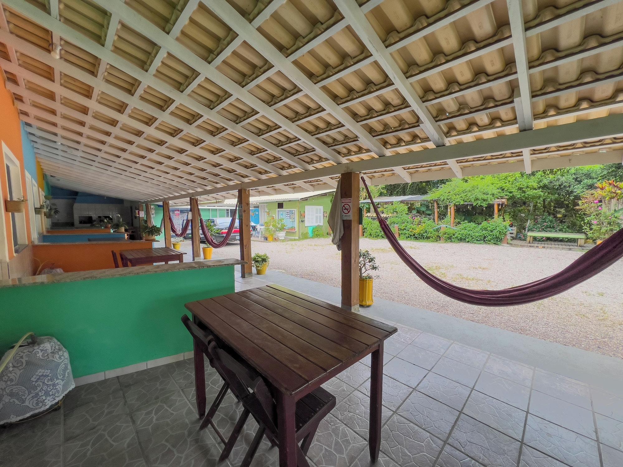 image-housing-carousel