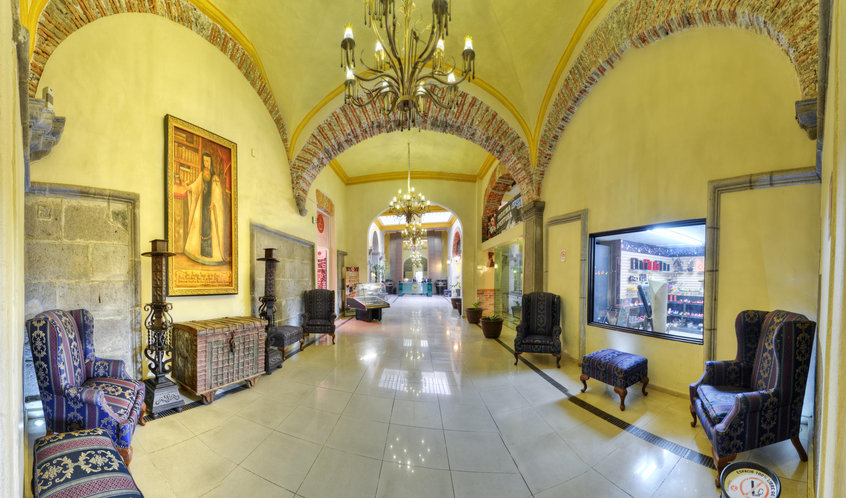 image-housing-carousel