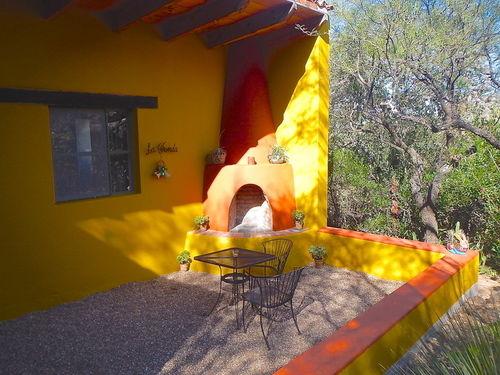 image-housing-carousel