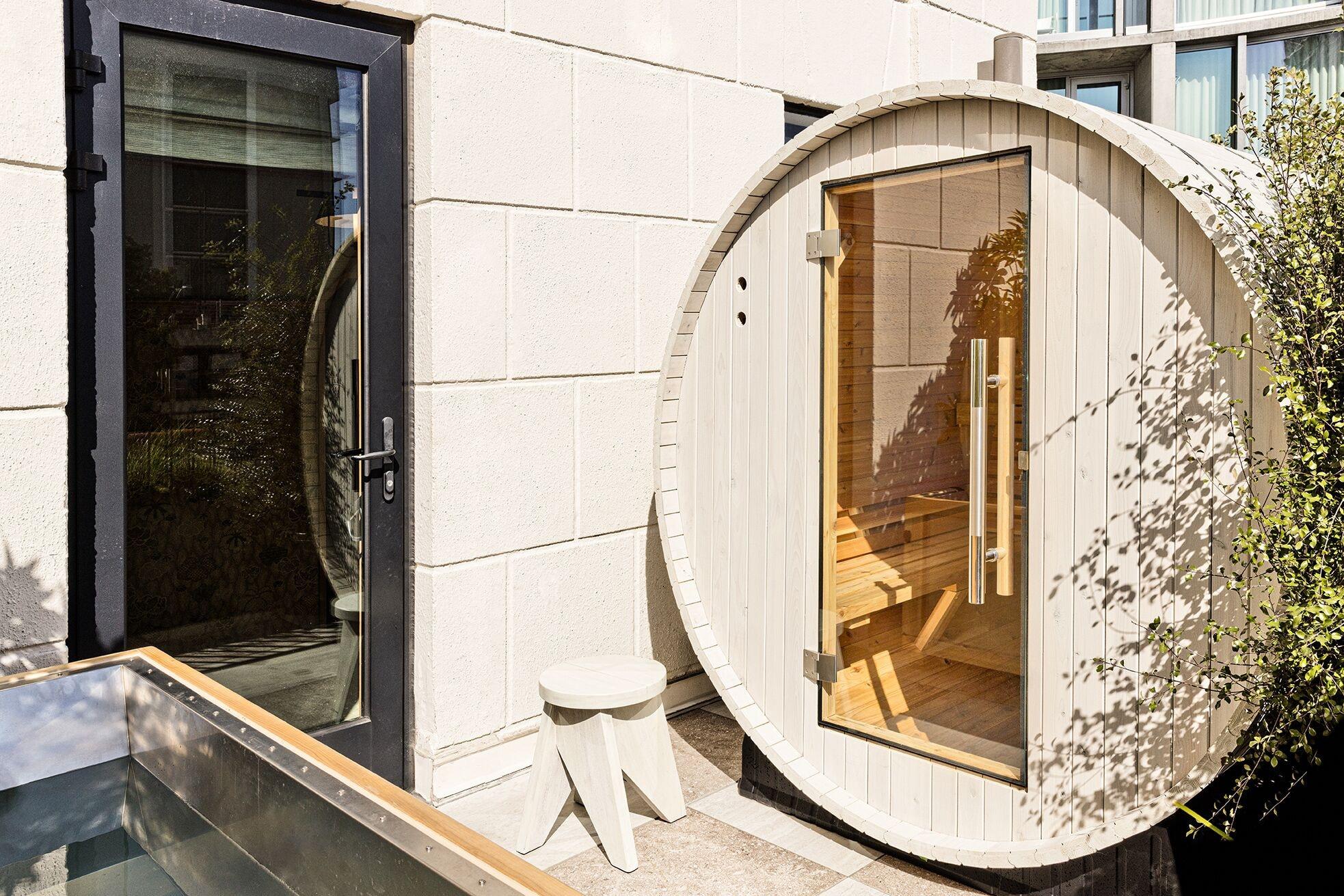 image-housing-carousel