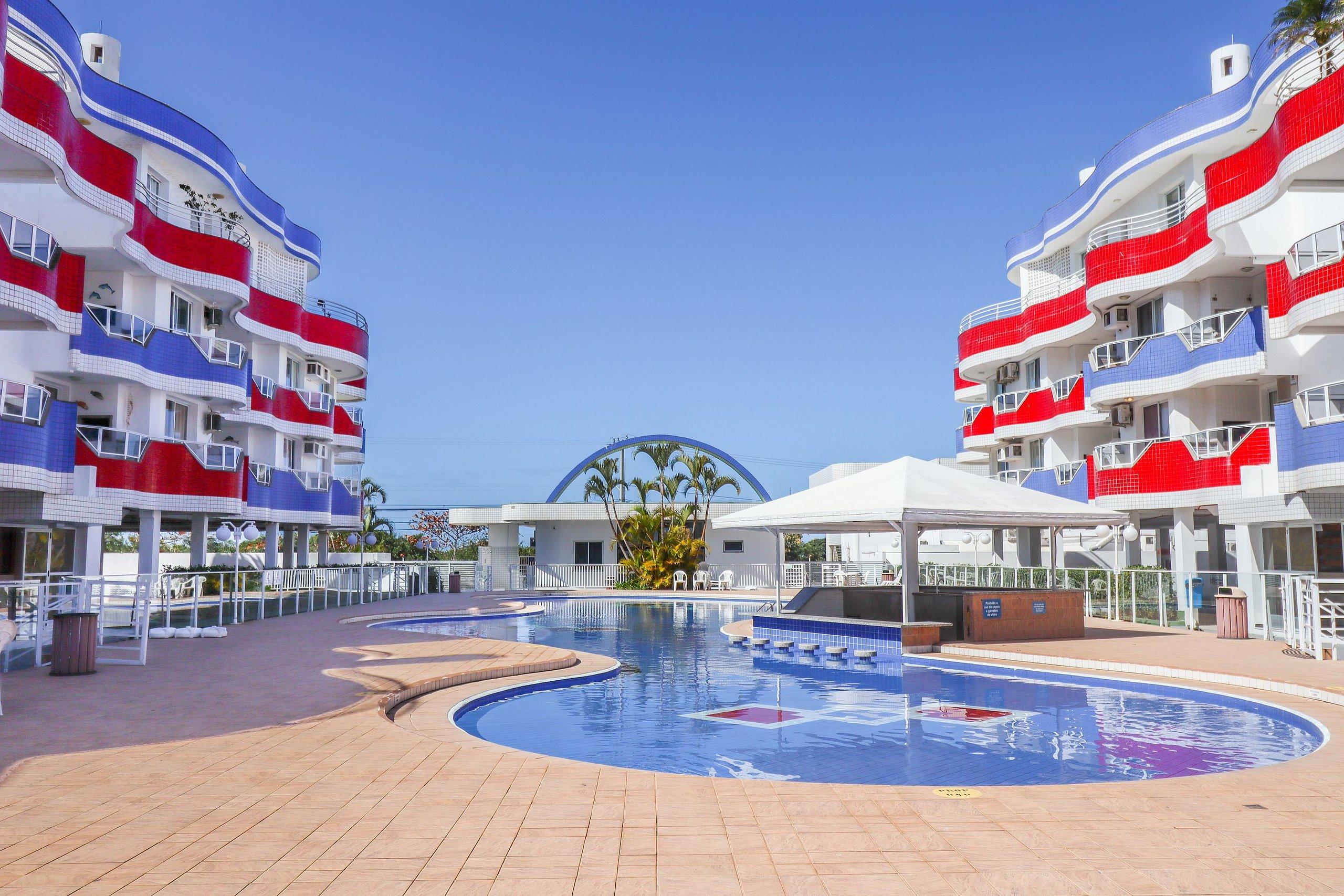 image-housing-carousel
