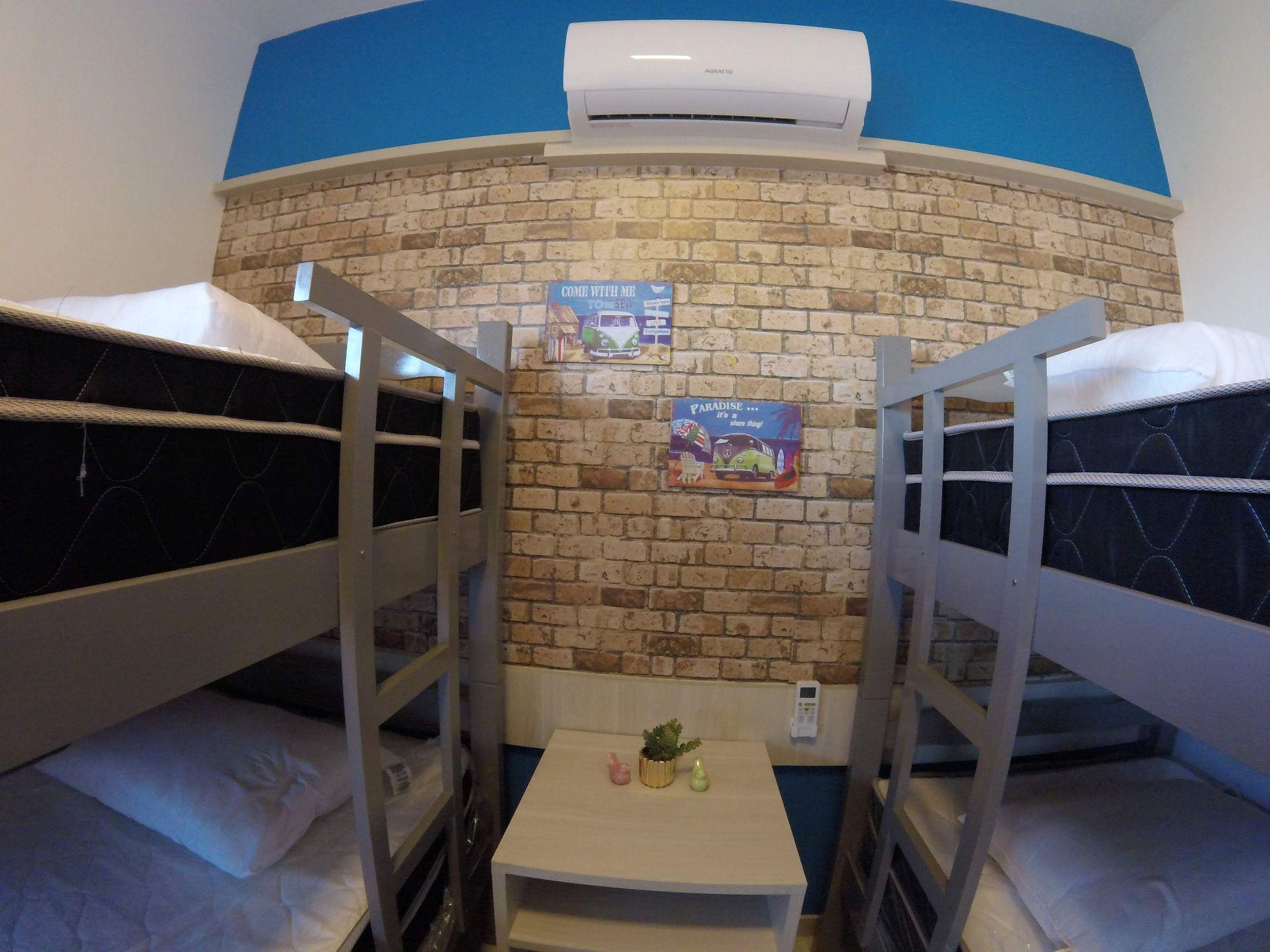 image-housing-carousel