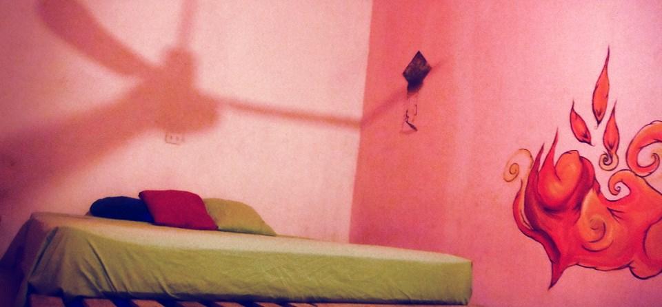 image-housing-carousel