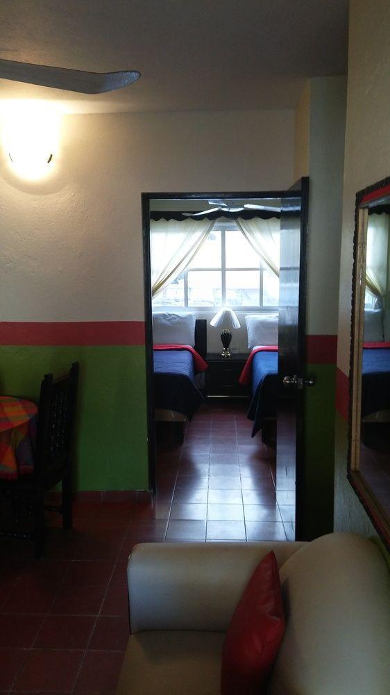 image-housing-carousel