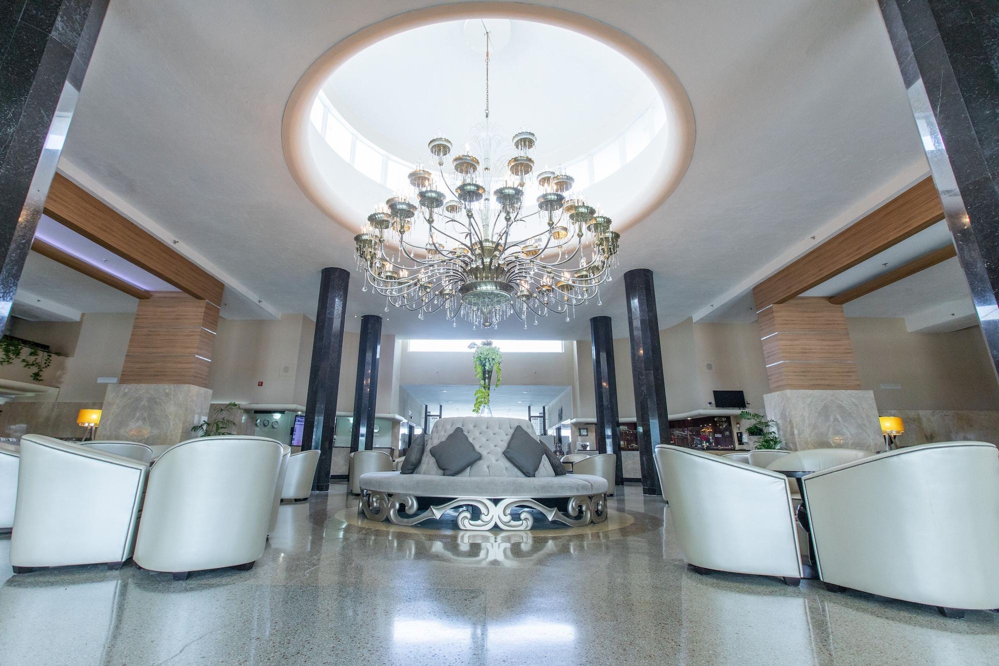 image-housing-carousel