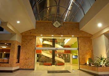 image-housing-carousel