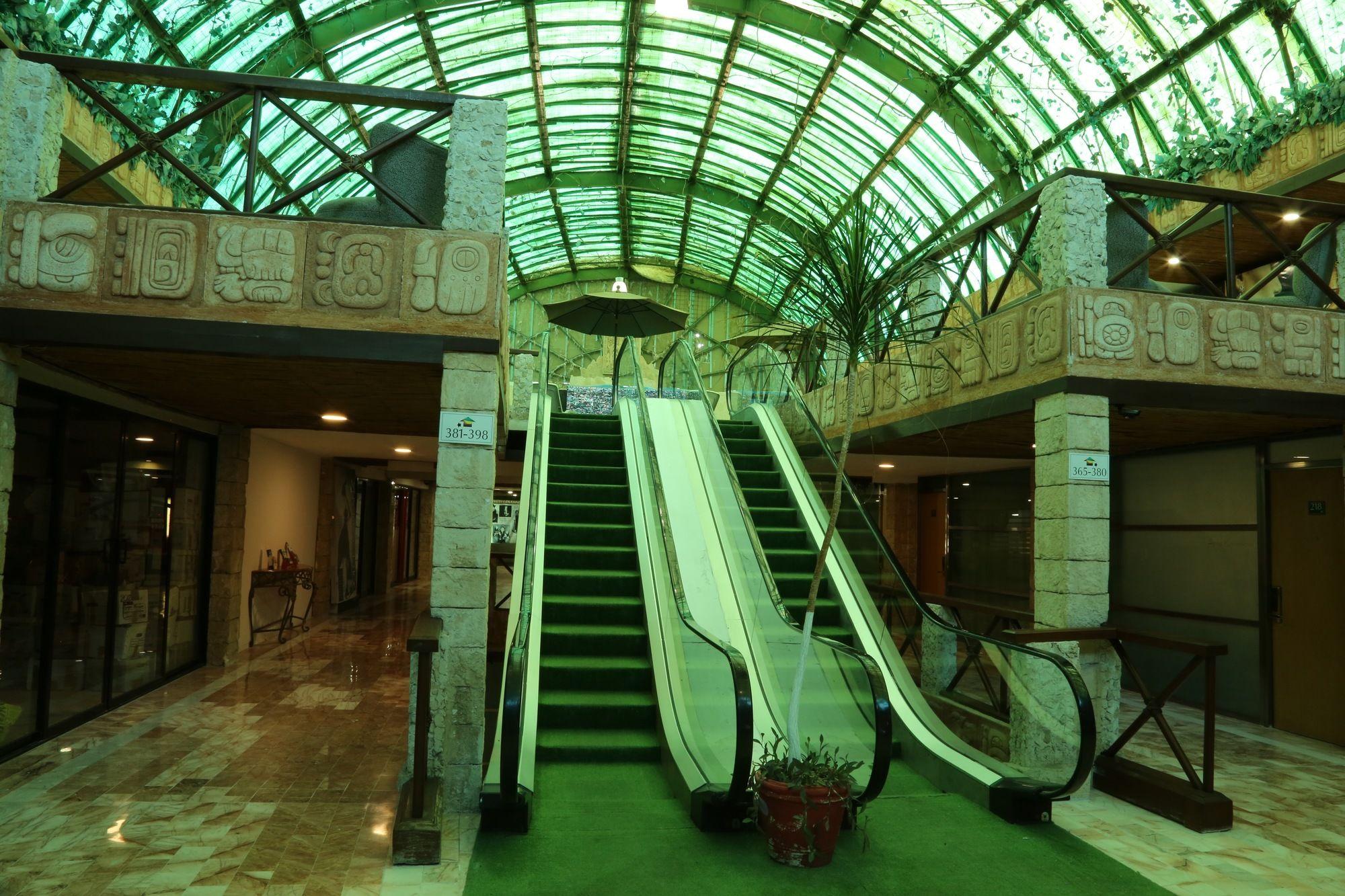 image-housing-carousel