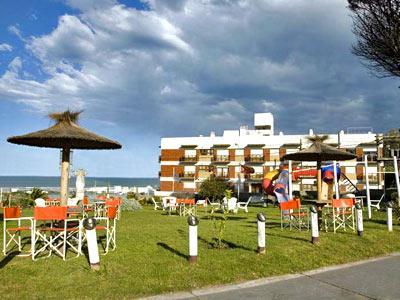 image-housing-carousel