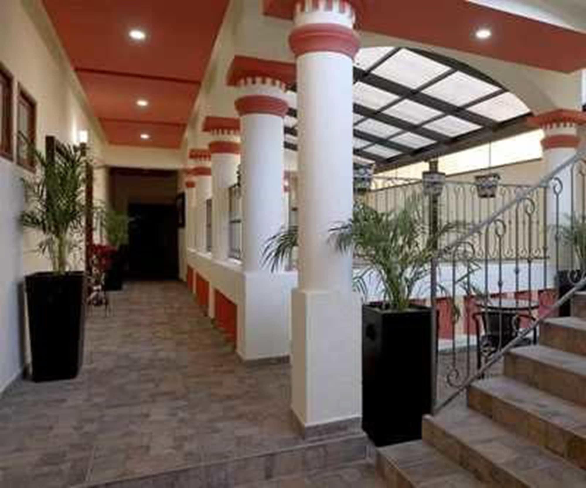 image-housing-carousel