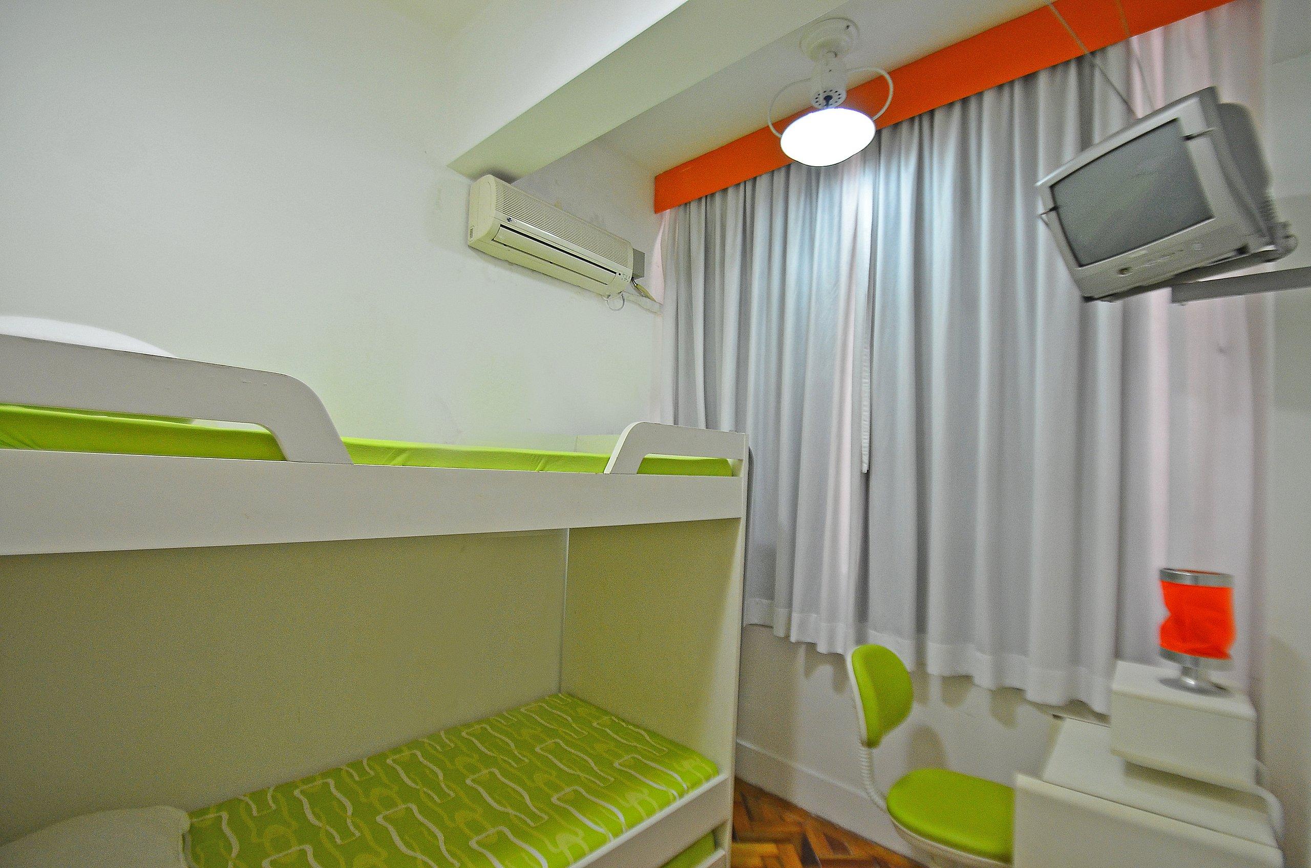 image-housing-carousel