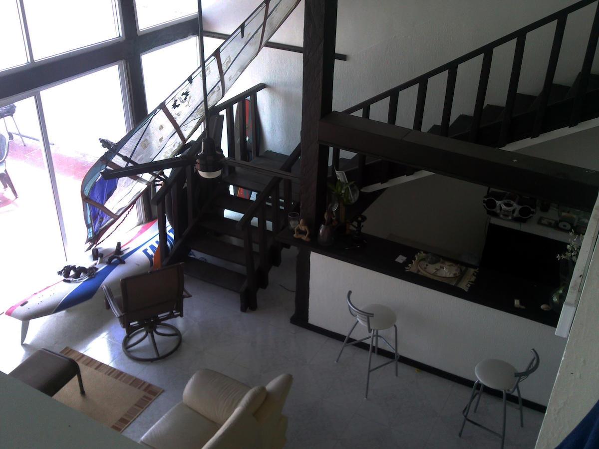 image-housing-carousel