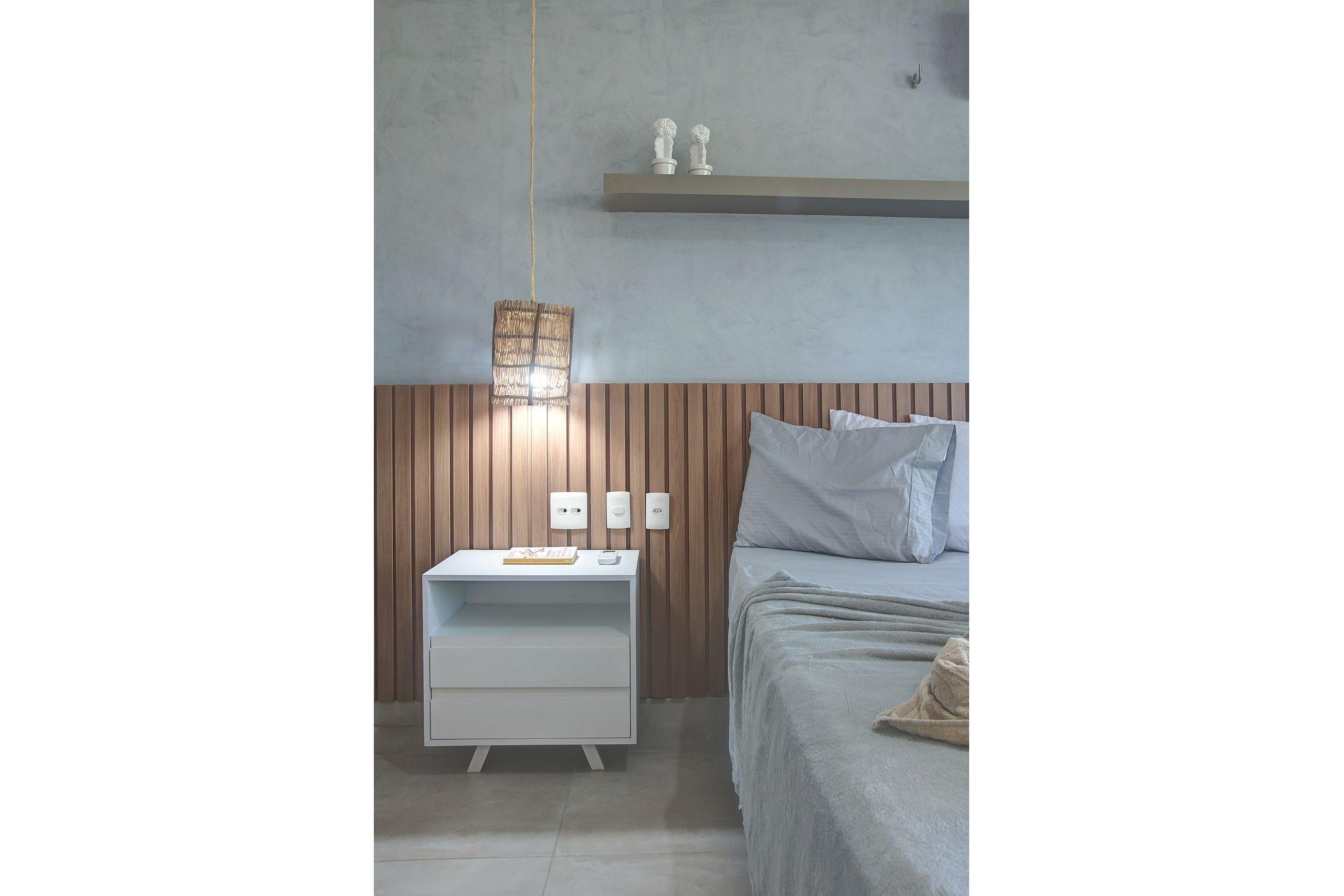 image-housing-carousel