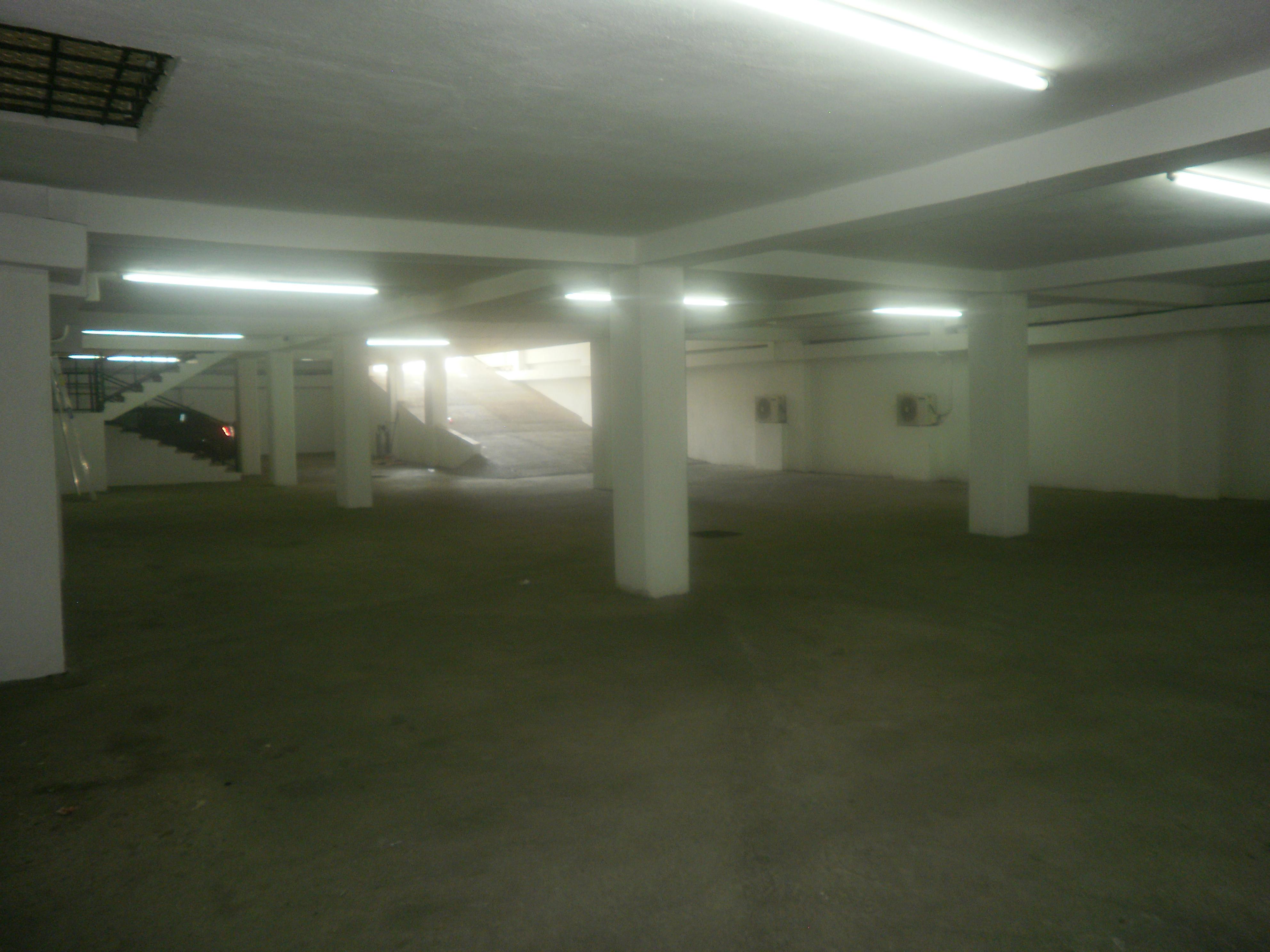 image-housing-carousel
