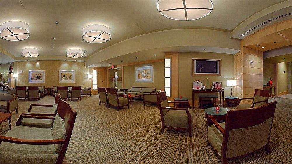 image-housing-carousel