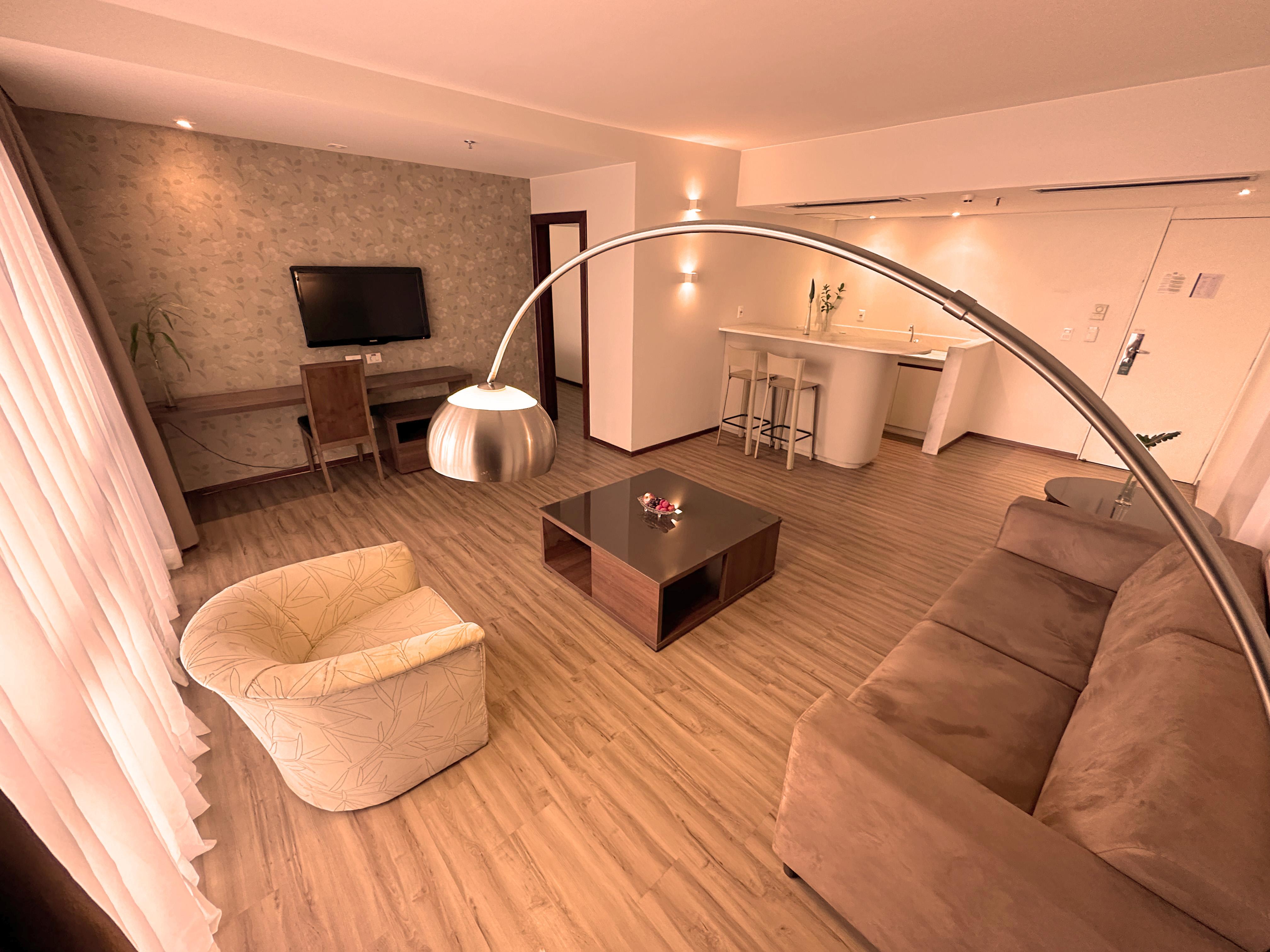 image-housing-carousel