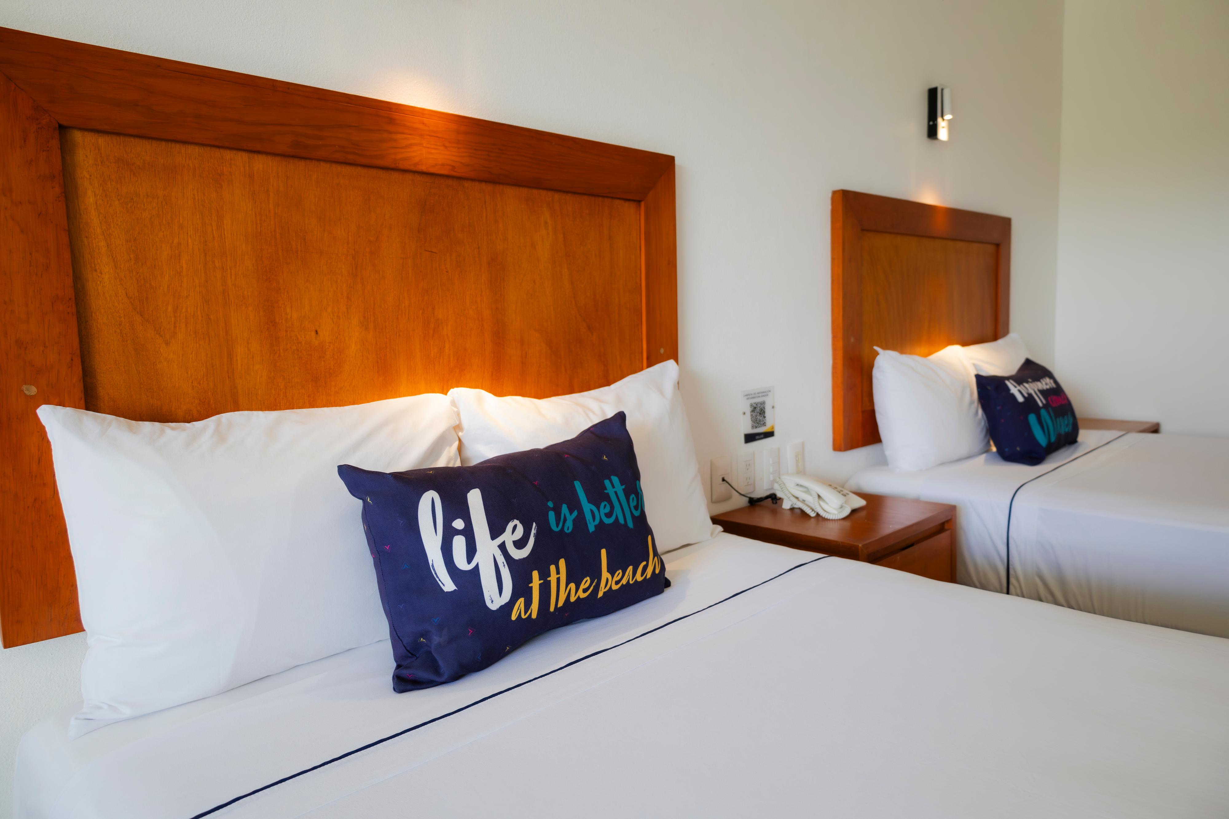 Deluxe room with balcony  at annex building.