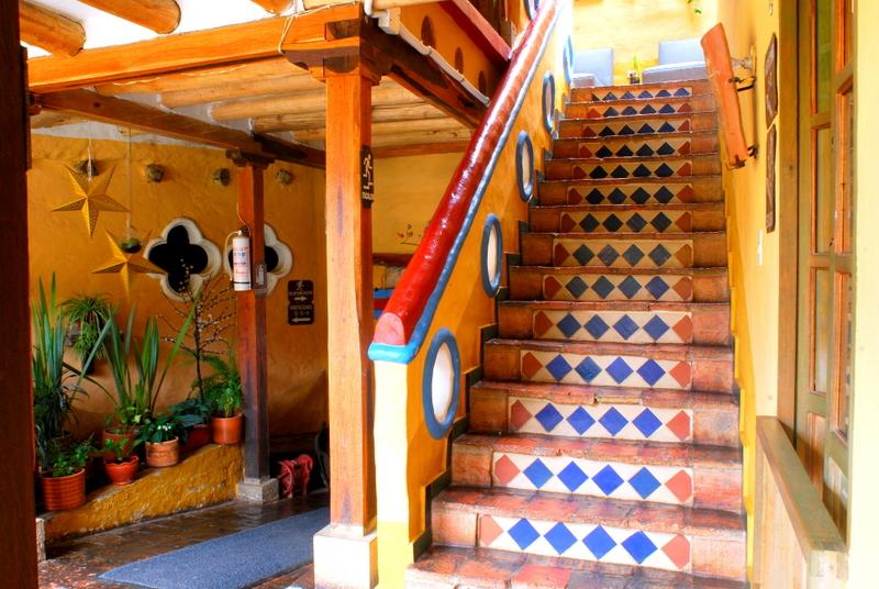 image-housing-carousel