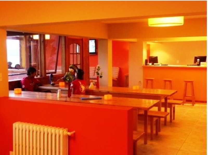 image-housing-carousel