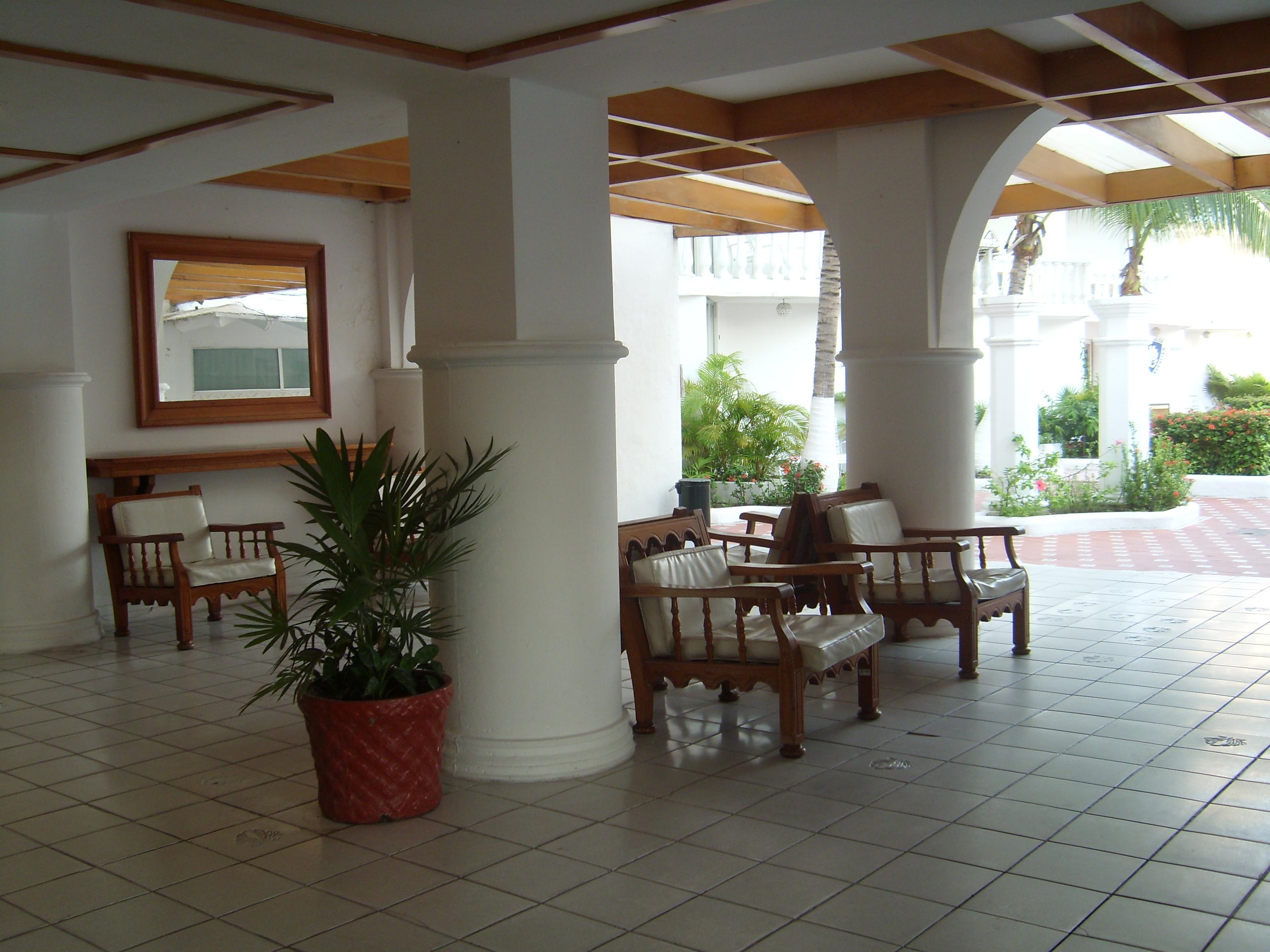 image-housing-carousel