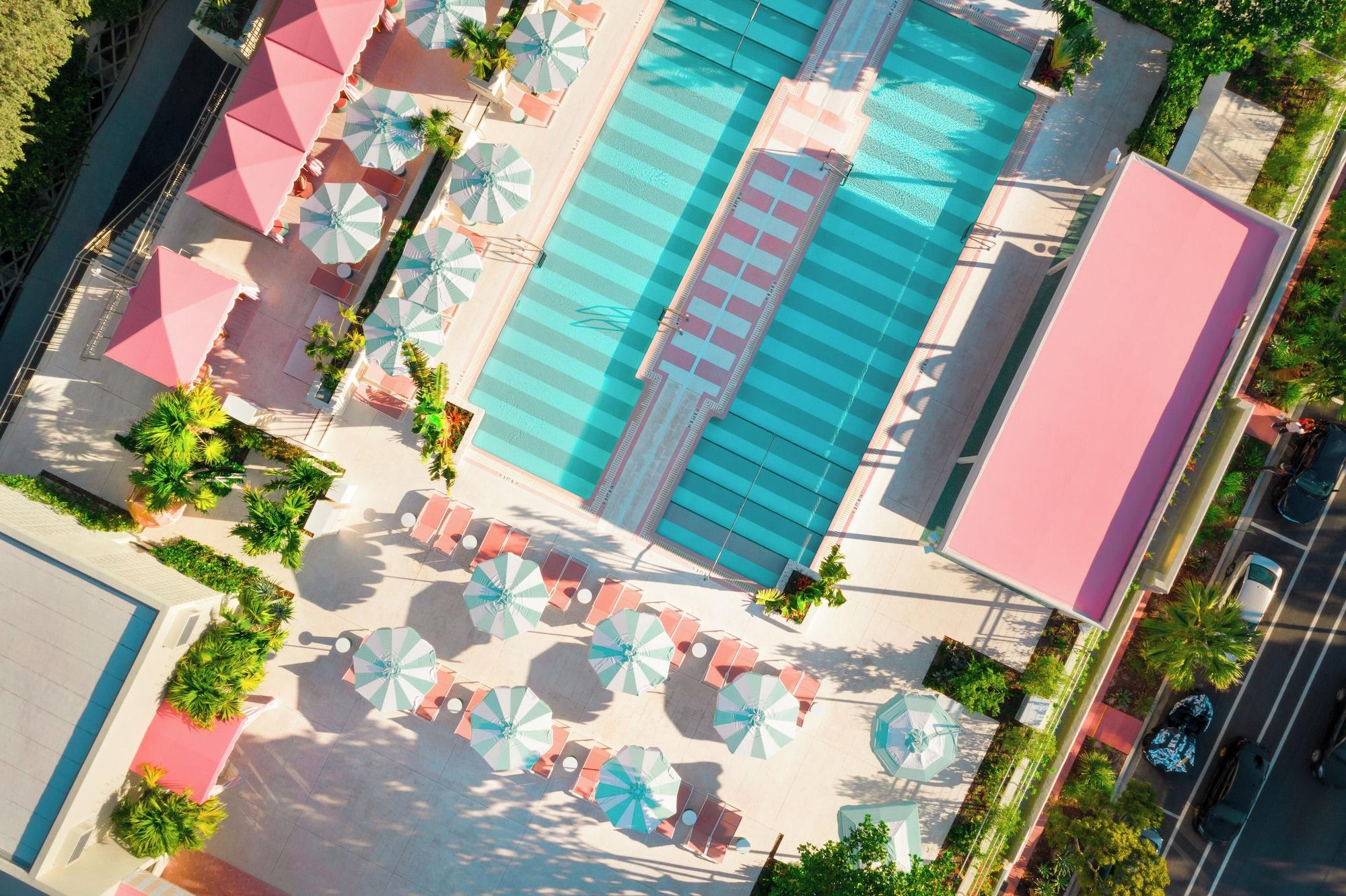 image-housing-carousel