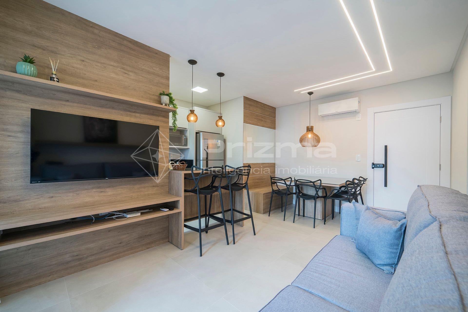 image-housing-carousel