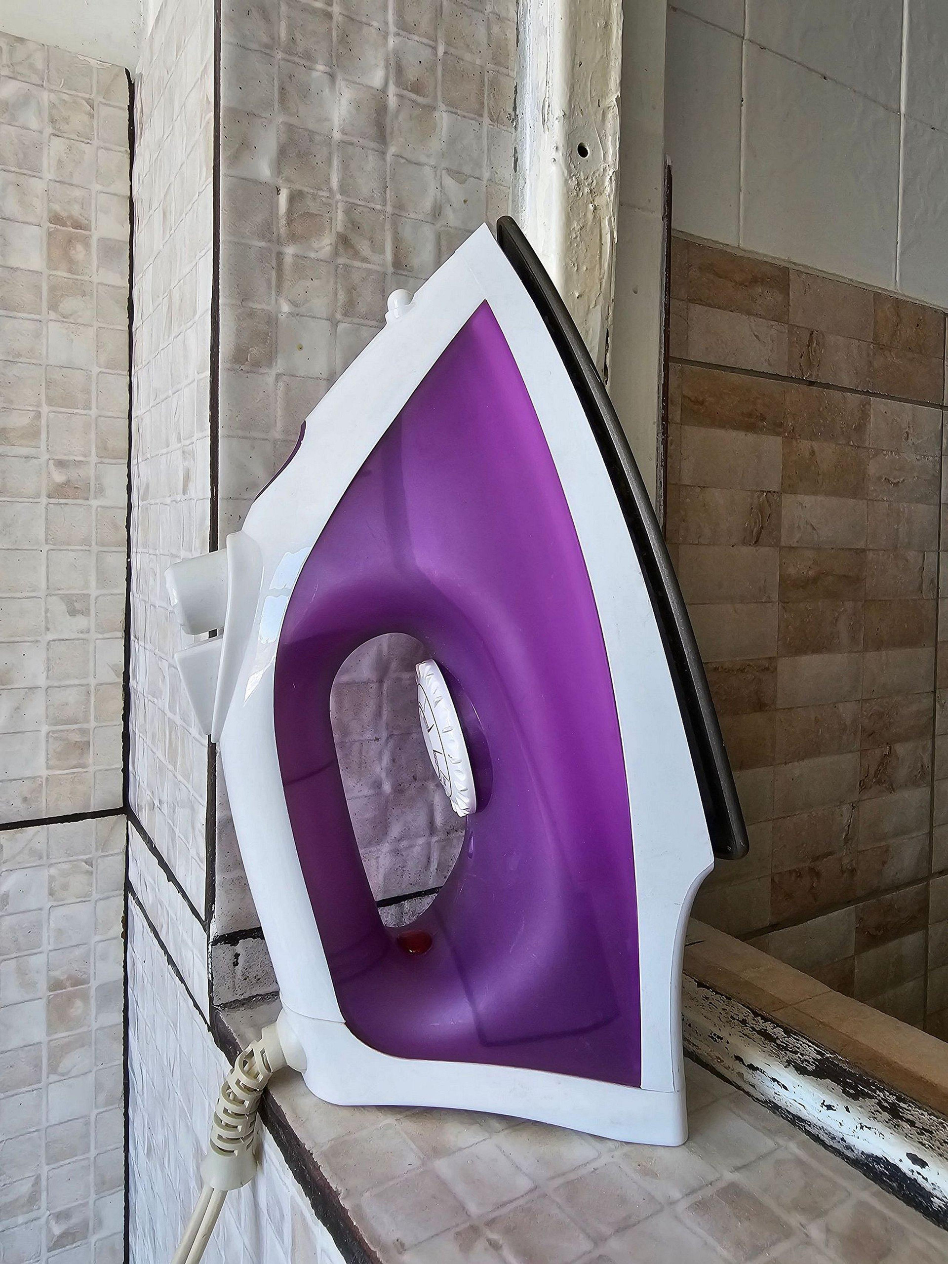 image-housing-carousel