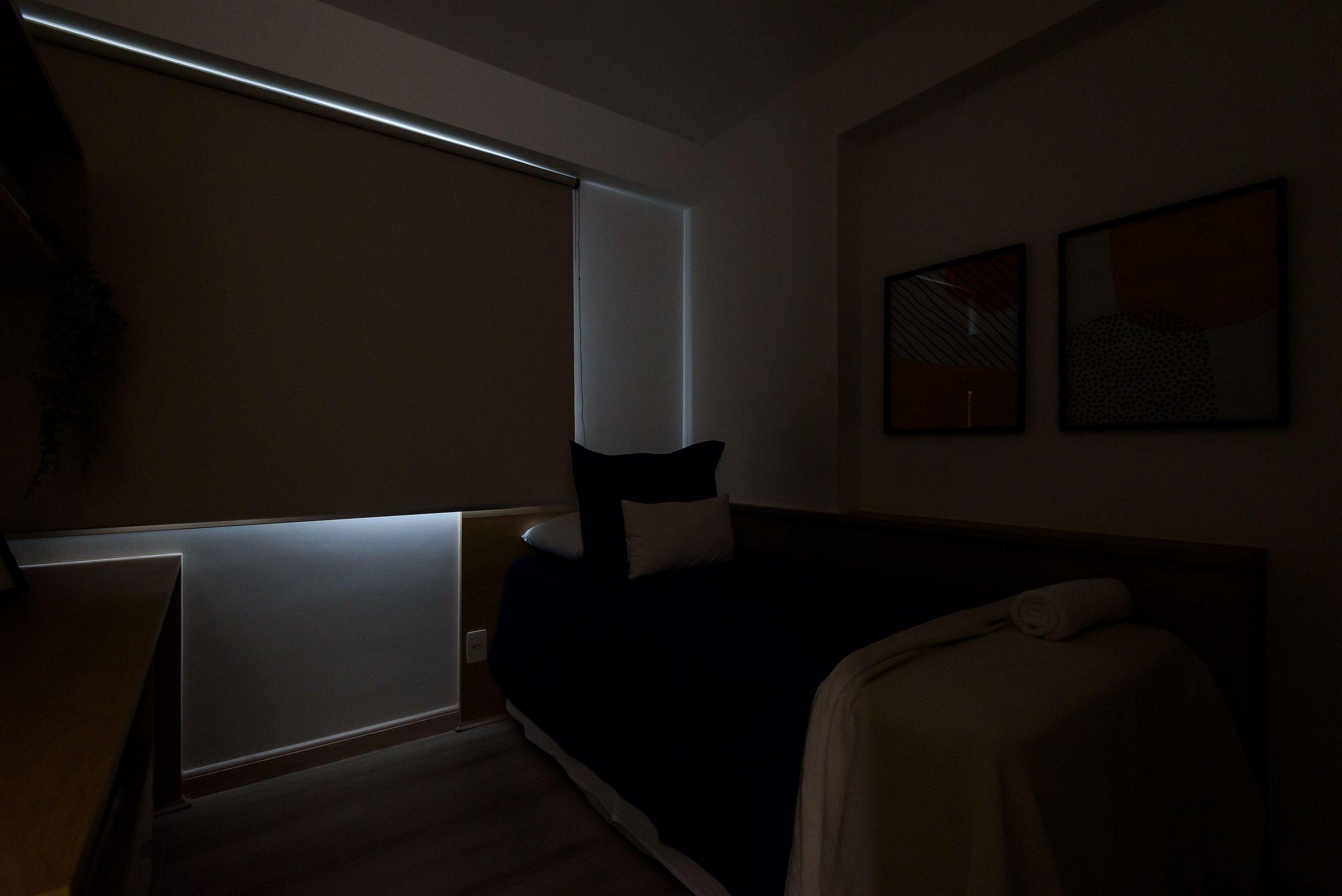 image-housing-carousel
