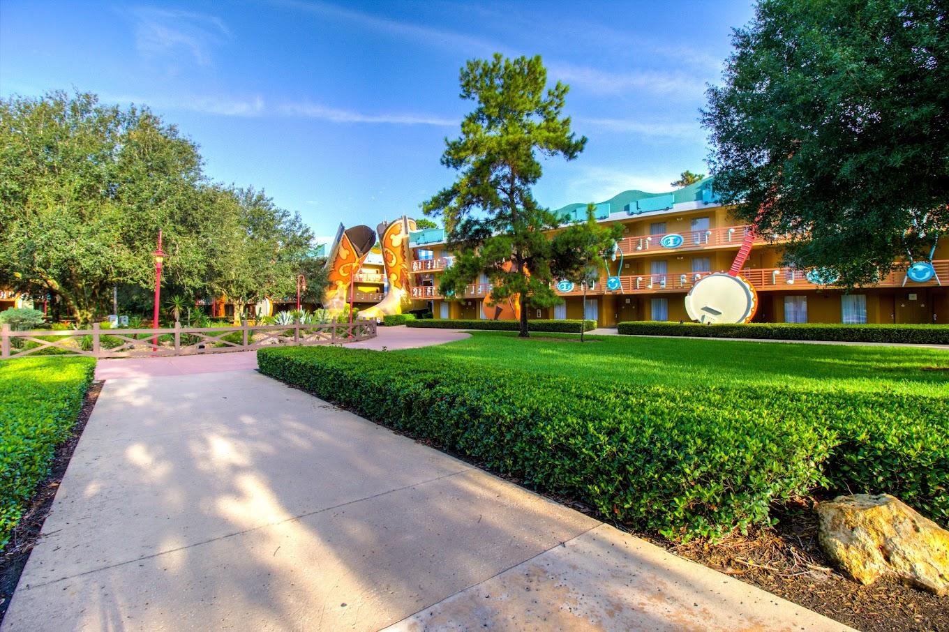 image-housing-carousel