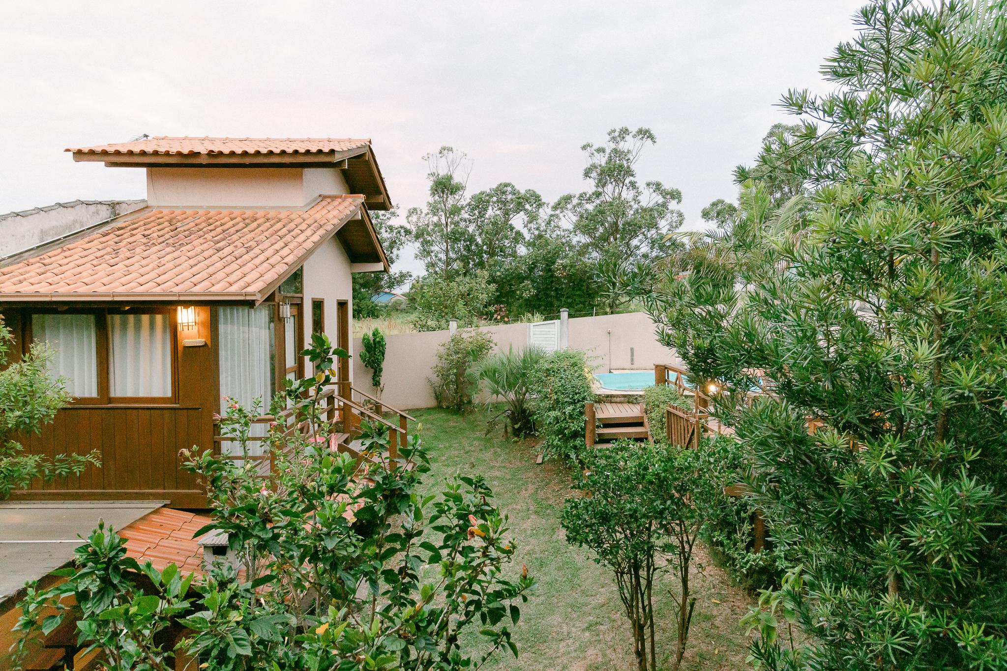 image-housing-carousel