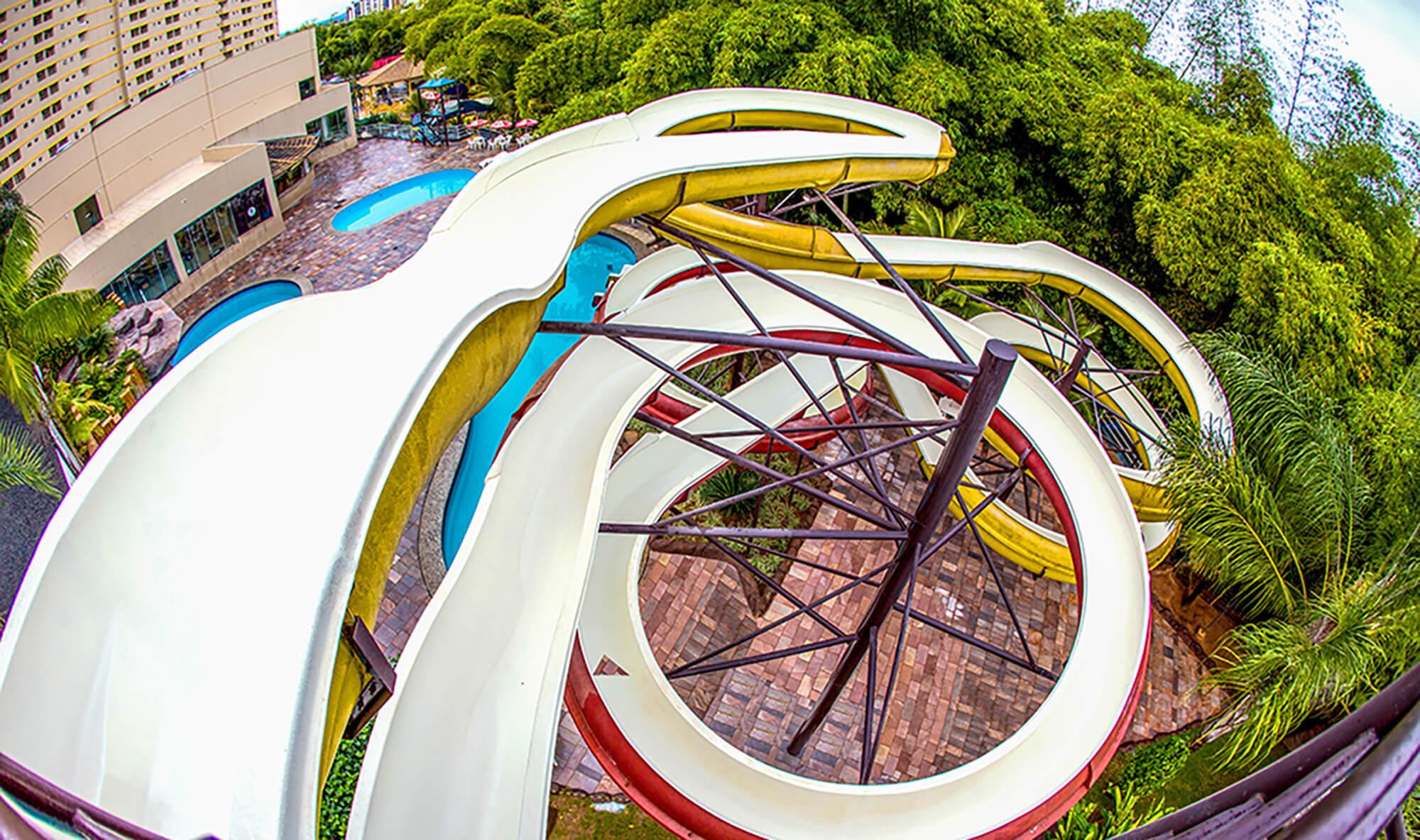 image-housing-carousel