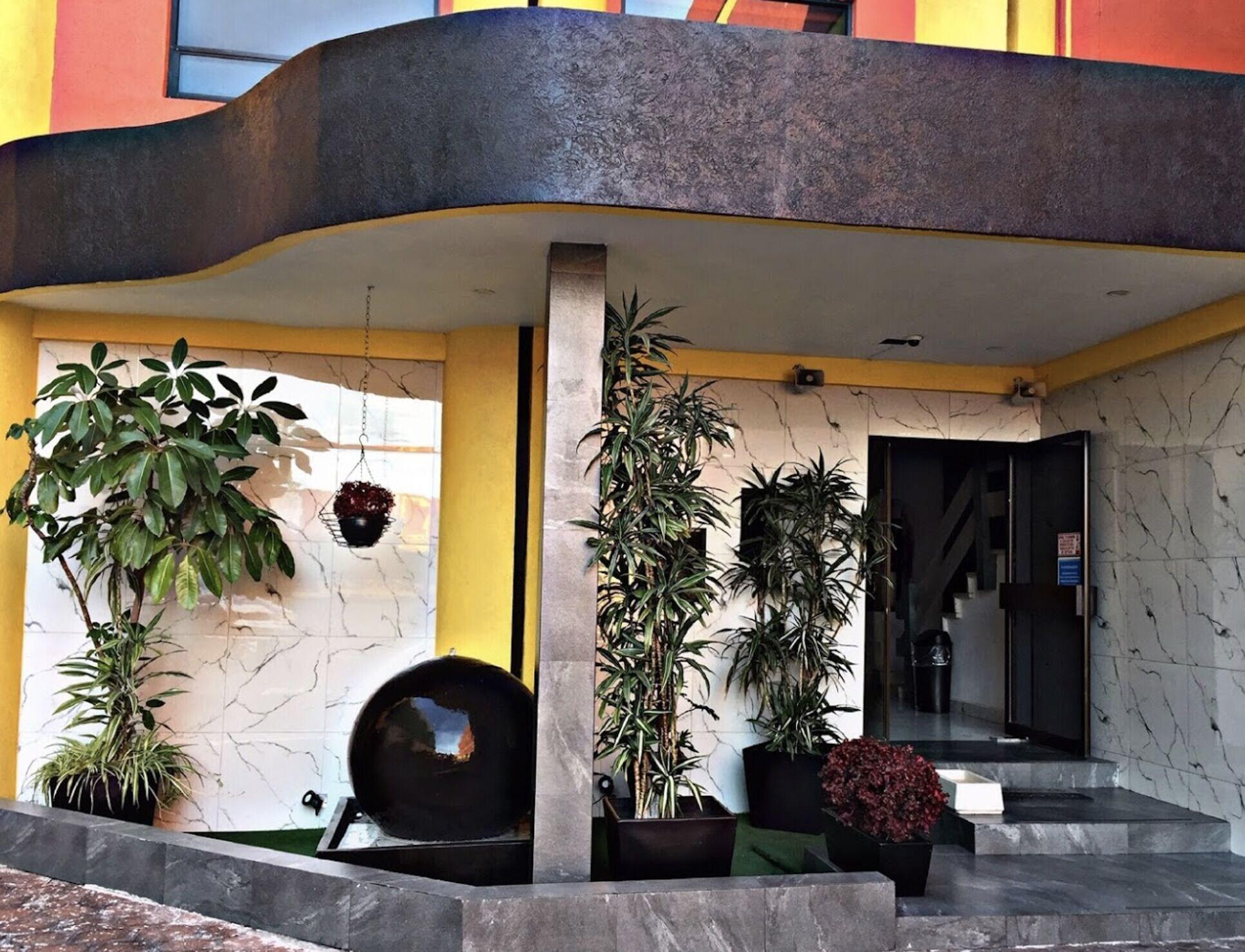 HOTEL ROSSEL PLAZA 4