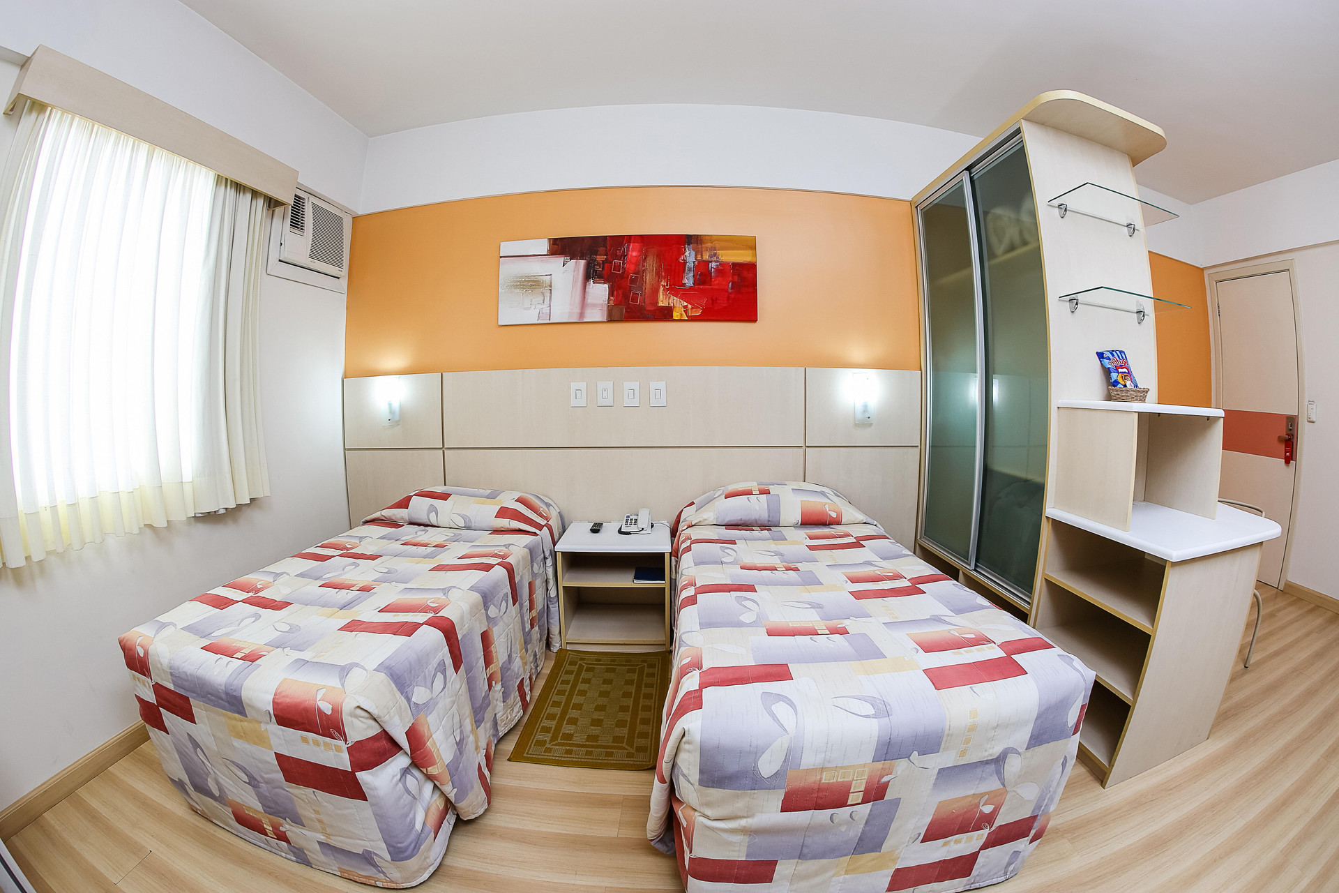 image-housing-carousel