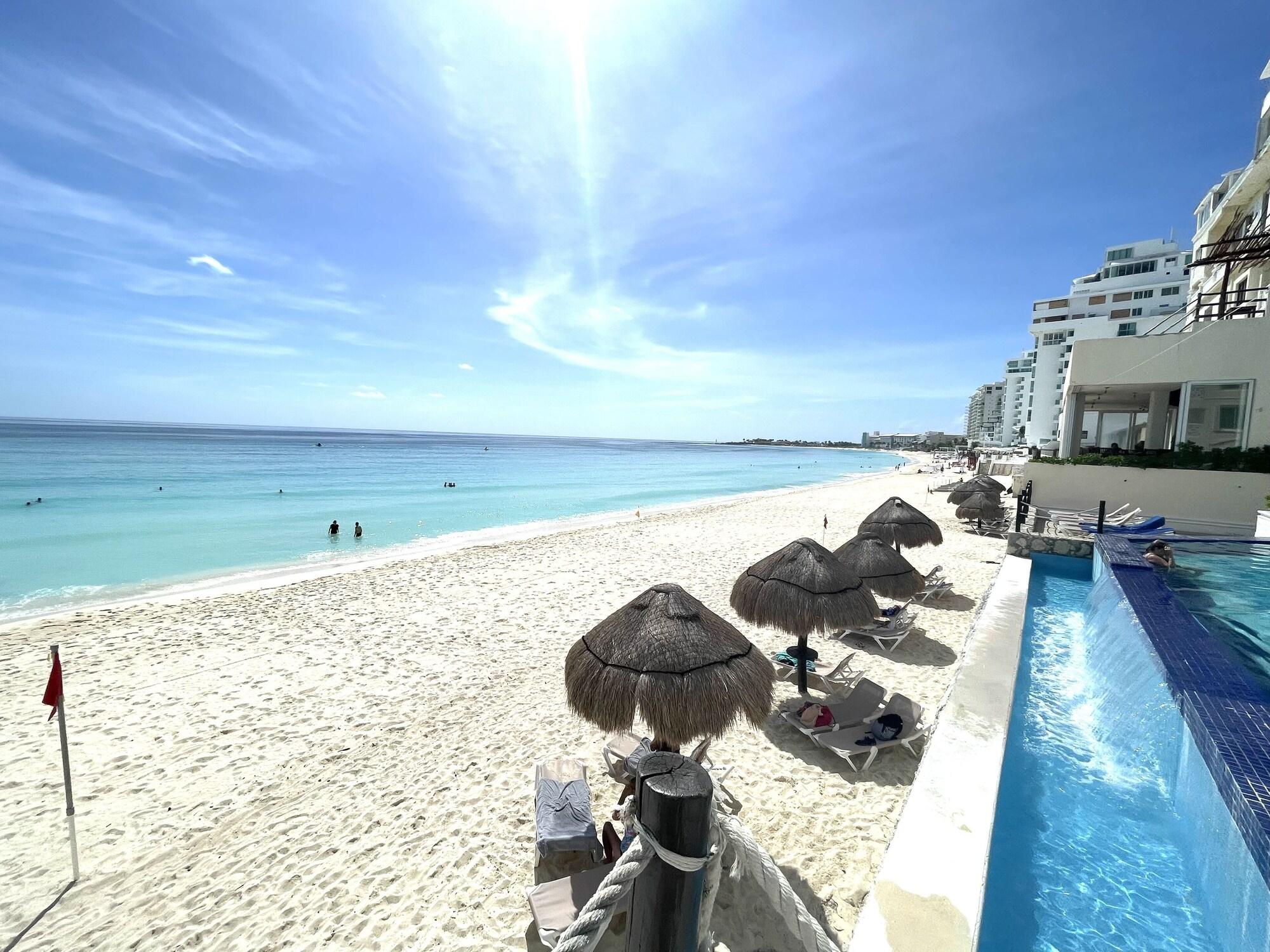 Suite estudio panorámica, balcón, vista a la playa