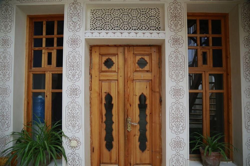 Komil Boutique image