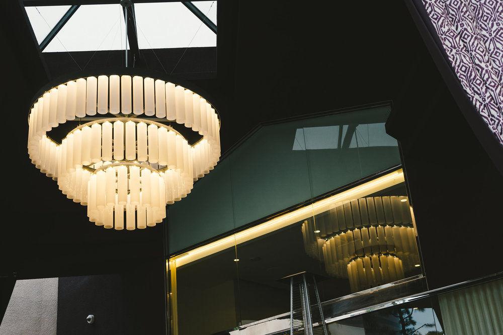 image-housing-carousel