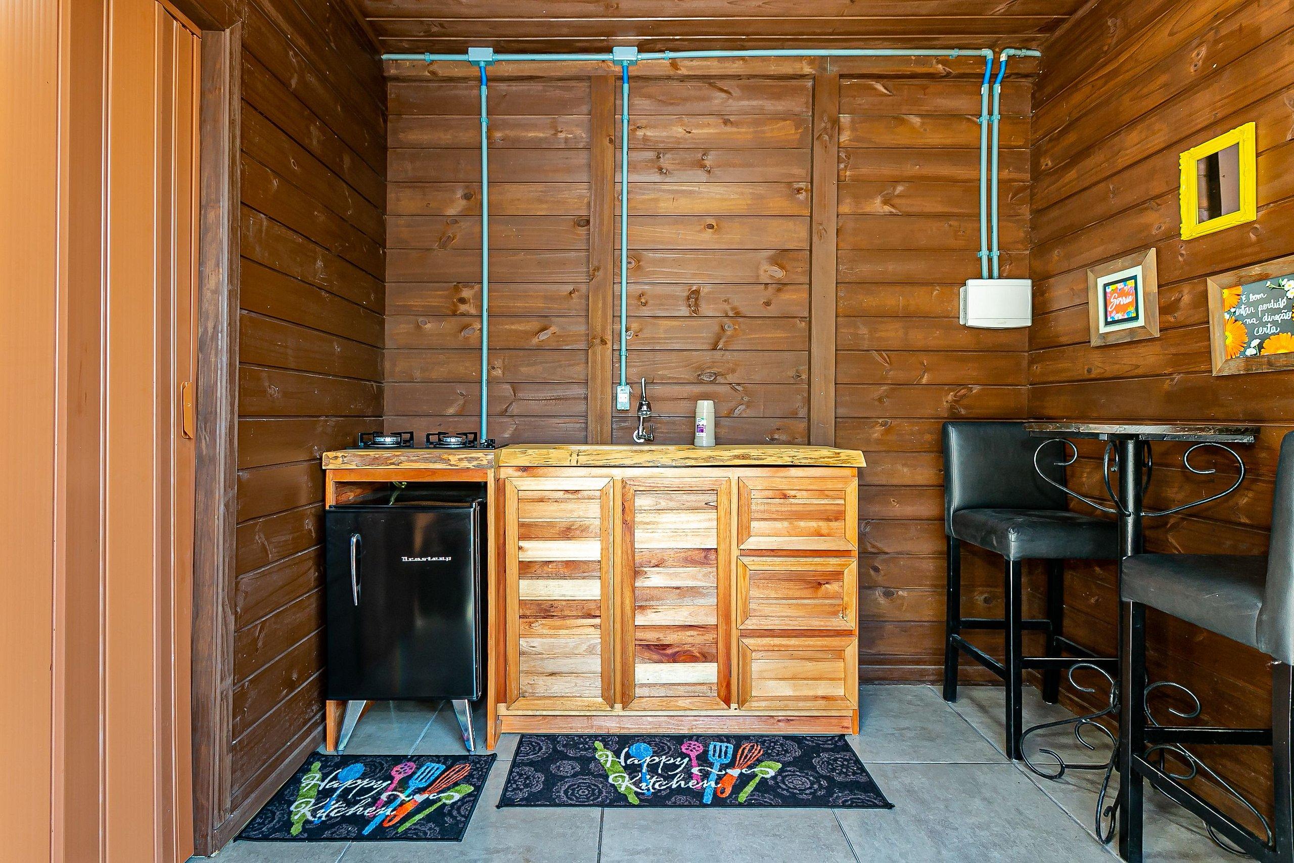 image-housing-carousel