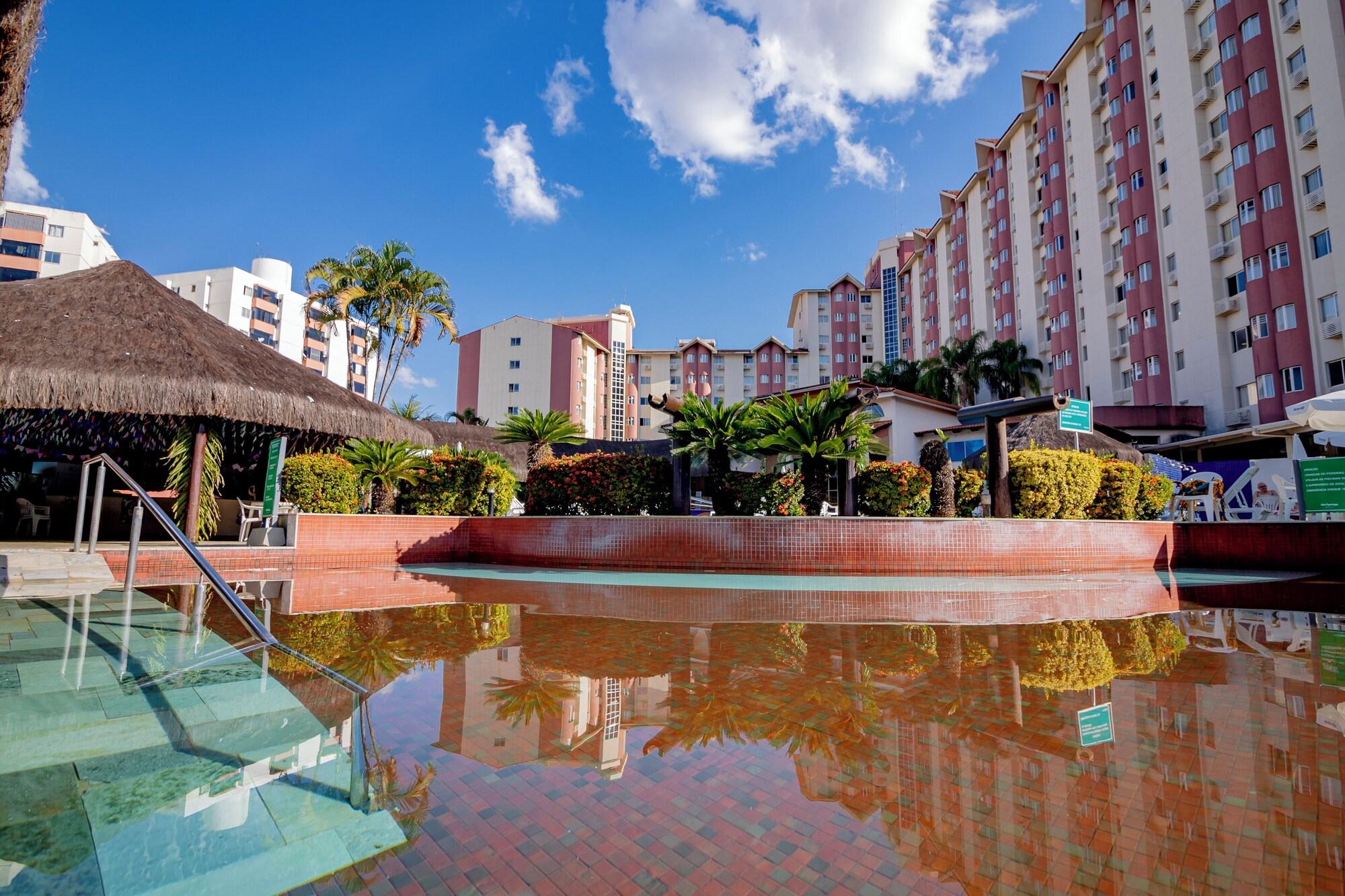 image-housing-carousel